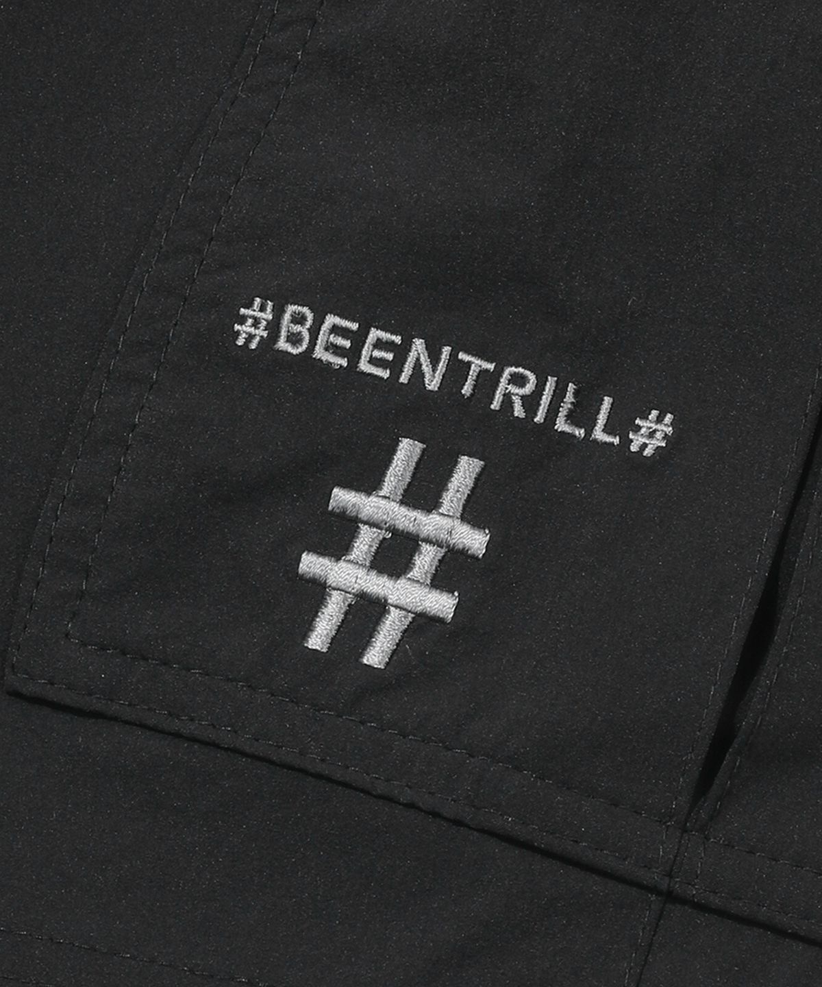 빈트릴(BEENTRILL) 우븐 카고 쇼츠(블랙)