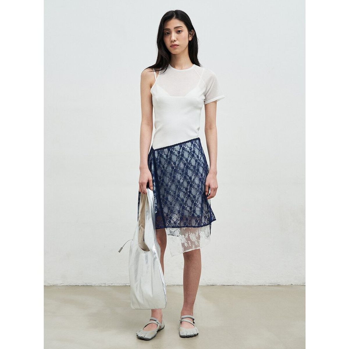 앙개(ANGGAE) Asymmetrical Tube Top  Ivory