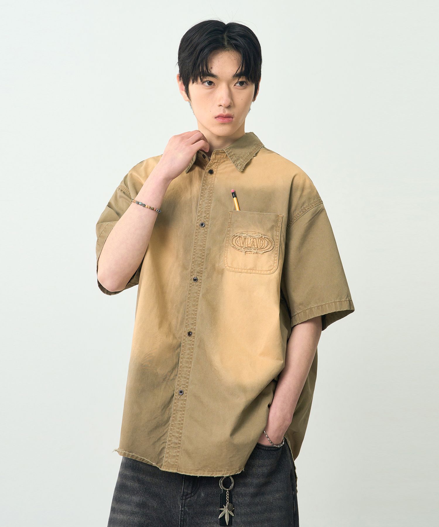 MUSINSA公式 | DIMITRI BLACK VLAD Cut-off Applique Fade