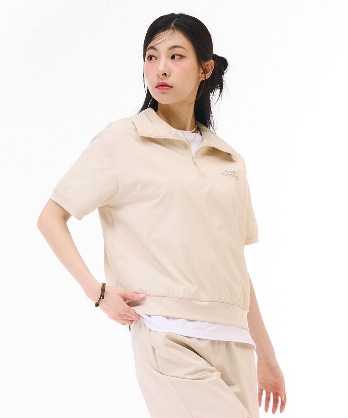 체이스컬트(CHASECULT) 여성 스트레치 반집업 맨투맨 반팔티셔츠-아이보리