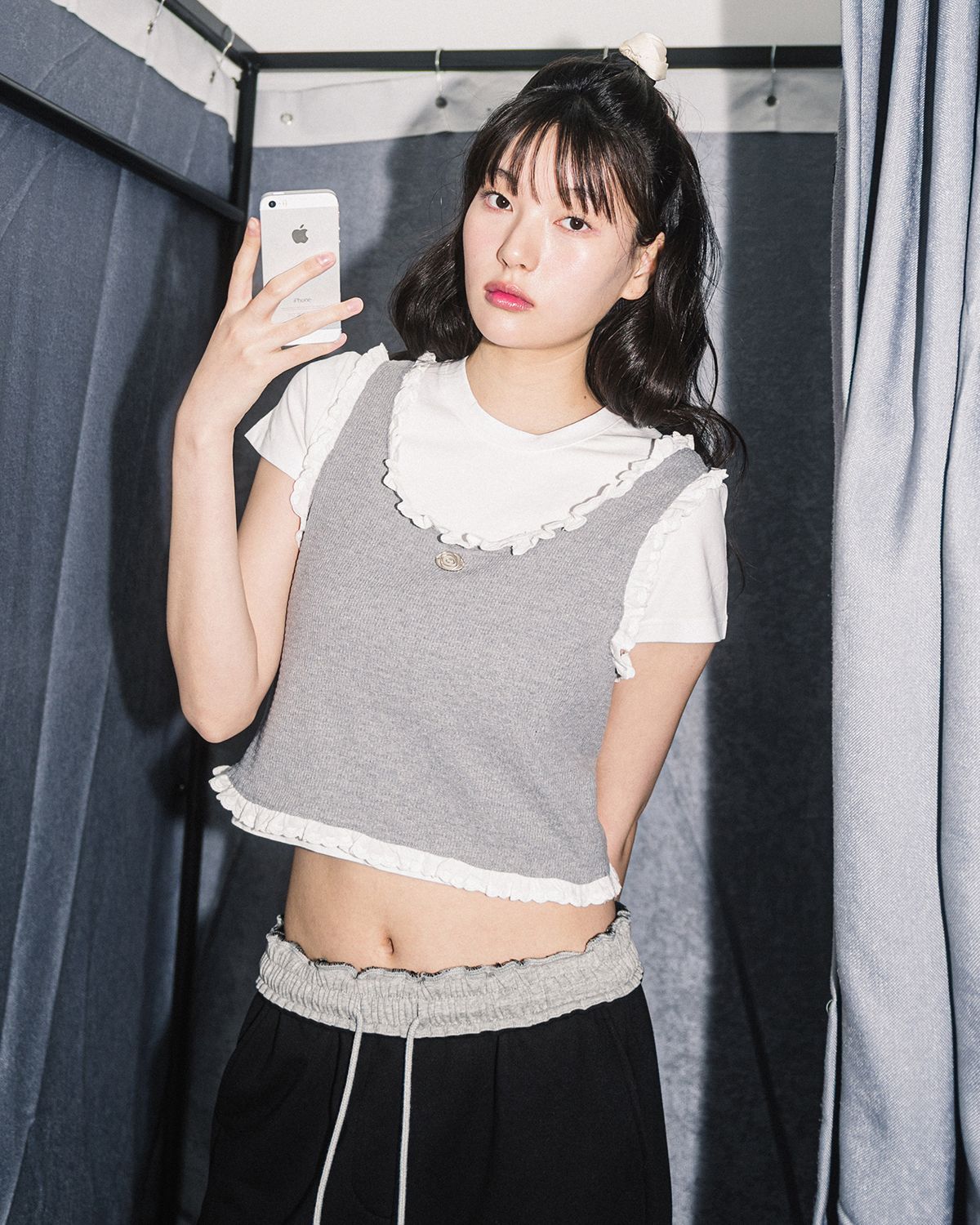 해비즘(HAVISM) LAYERED LACE SLEEVELESS(GREY)