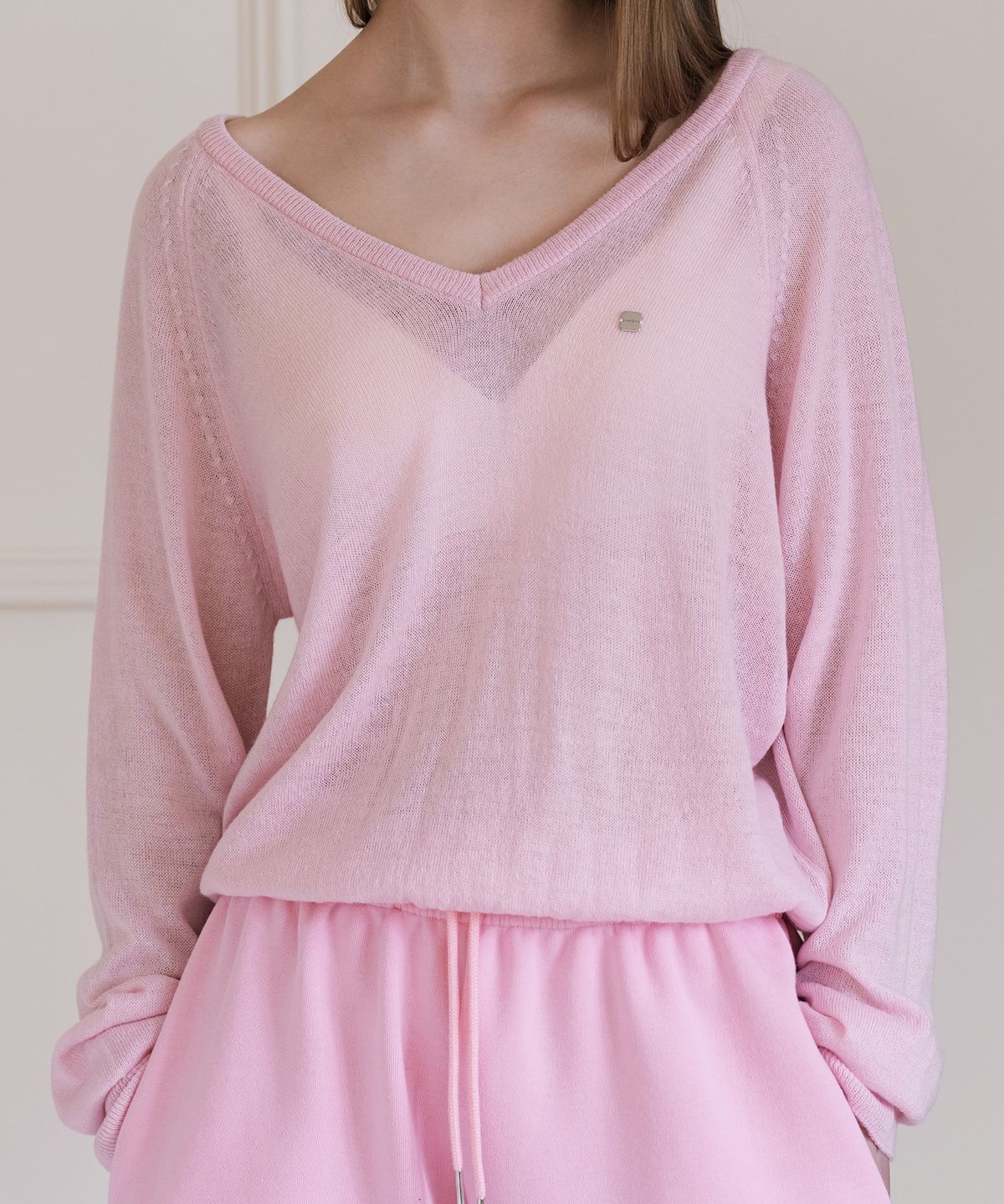 인지액티브(INJIACTIVE) See-through Metal logo Sleeve knit 핑크