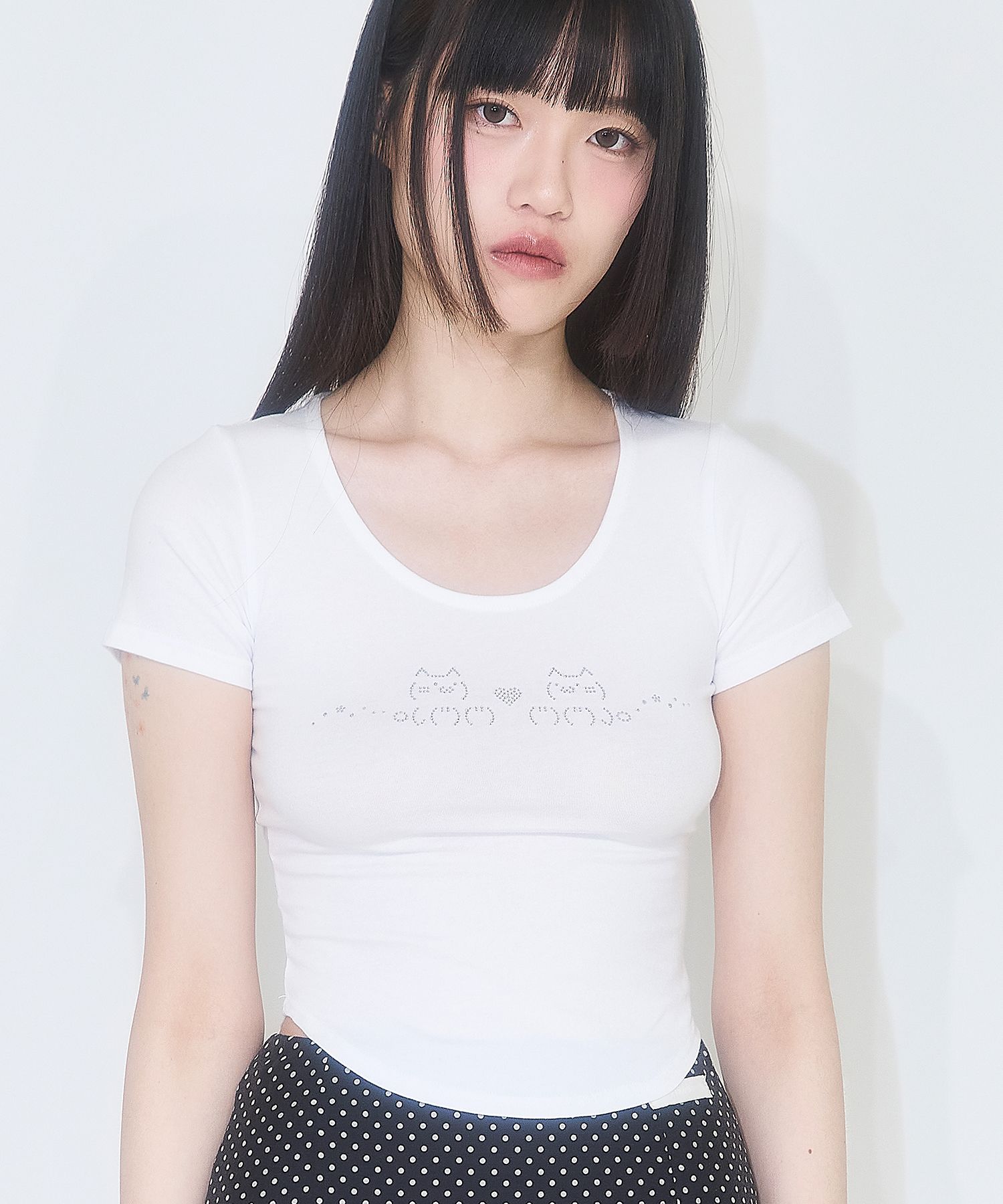 ★ILLIGO★ Kuma Hotfix Fitted T-Shirt 3color Kuma Hotfix Fitted T-Shirt White | ファッション通販サイト NUGU