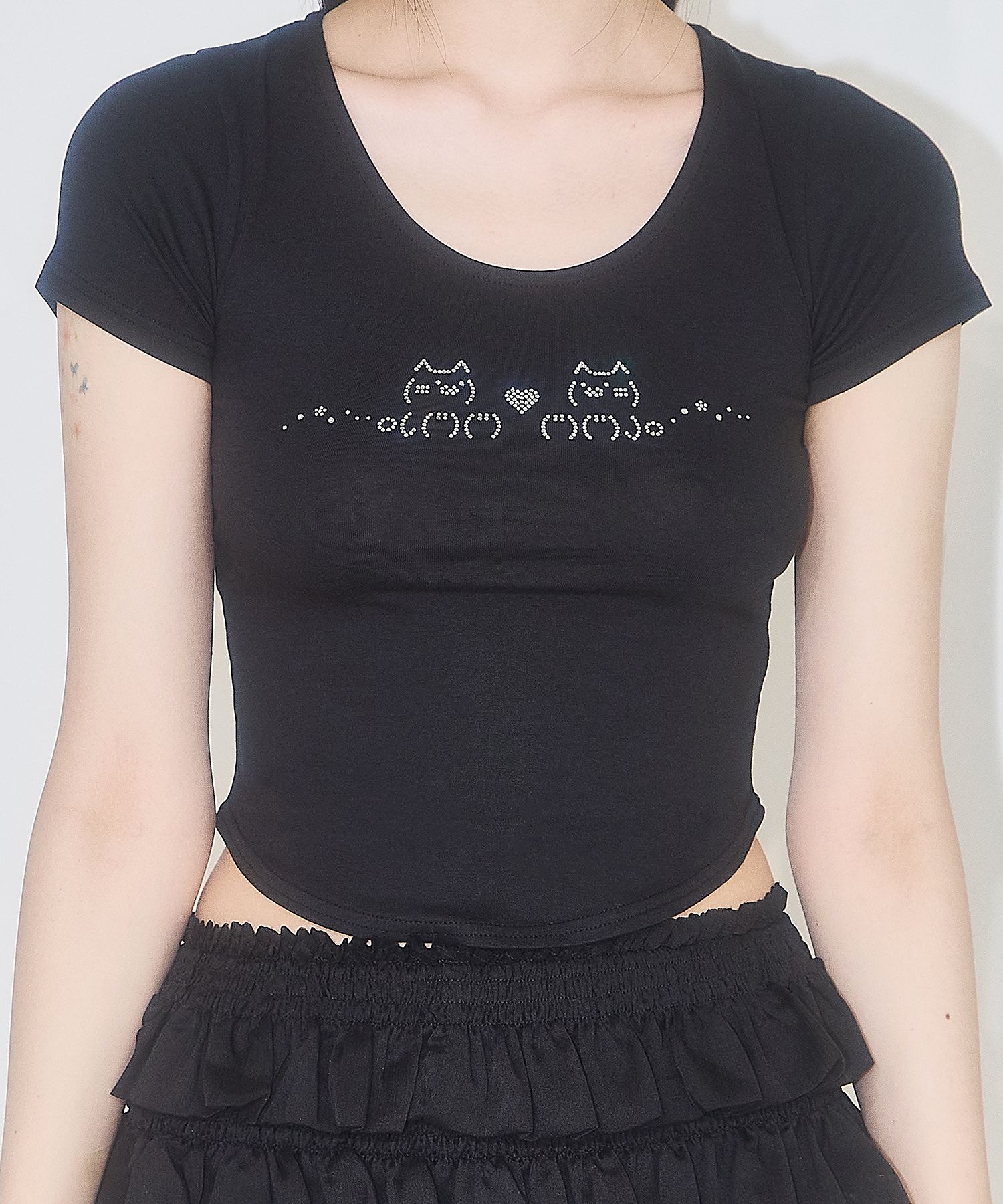 送料・関税込 ●ILLIGO● 25SS NYANKO HOTFIX FITTED T-SHIRT MUSINSA | ILLIGO Nyanko Hotfix Fitted T-Shirt Black