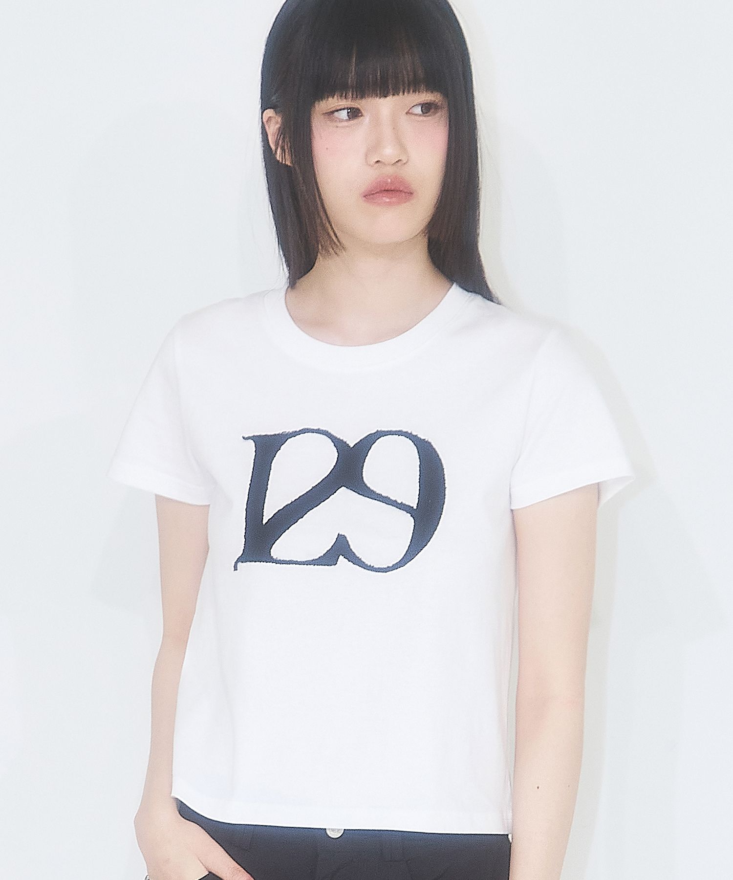 送料・関税込 ●ILLIGO● 25SS 129 LOGO PATCH T-SHIRT 送料・関税込 ○ILLIGO○ 25SS 129 LOGO PATCH T-SHIRT (ILLIGO