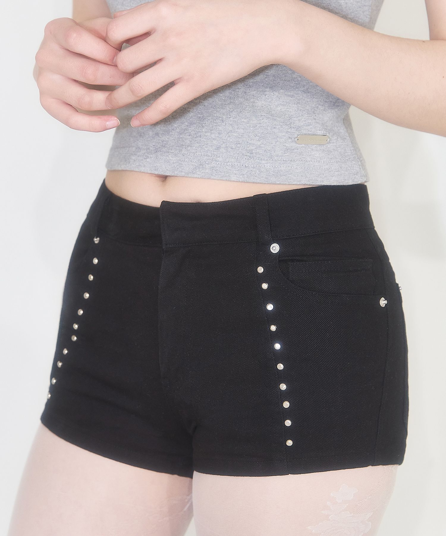 ショートパンツ ILLIGO Crop Stud Shorts 5BMR0205 MUSINSA | ILLIGO Crop Stud Shorts Black