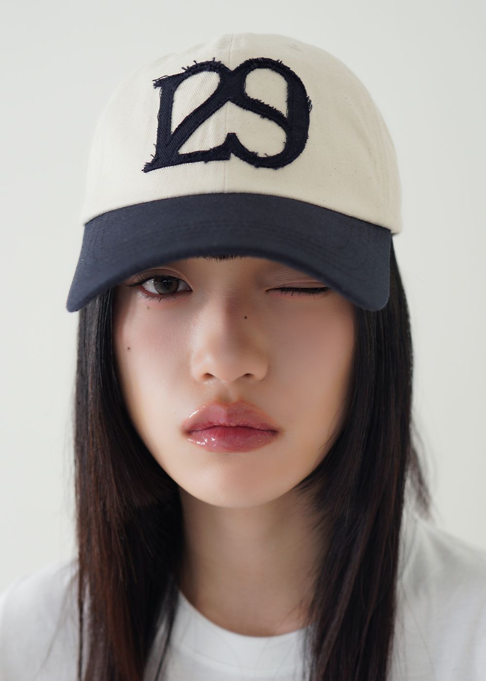 MUSINSA | ILLIGO 129 Applique Ball Cap Ivory