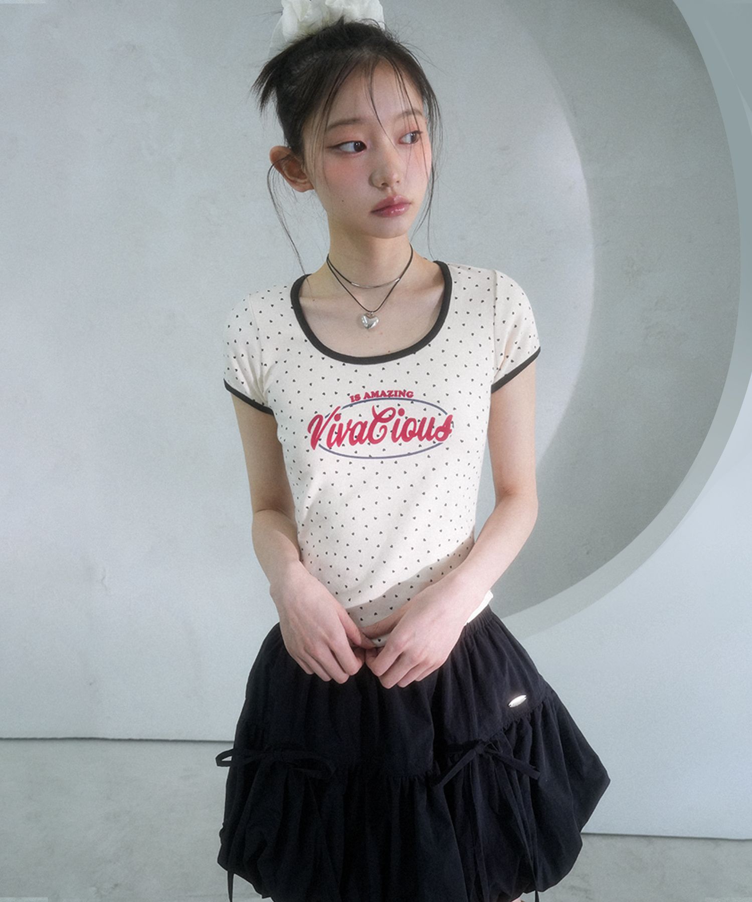 ITZY リュジン着用★VIVACIOUS★韓国★Mini Heart Tee - 2COL MUSINSA公式 | VIVACIOUS Mini Heart Tee - 2COL