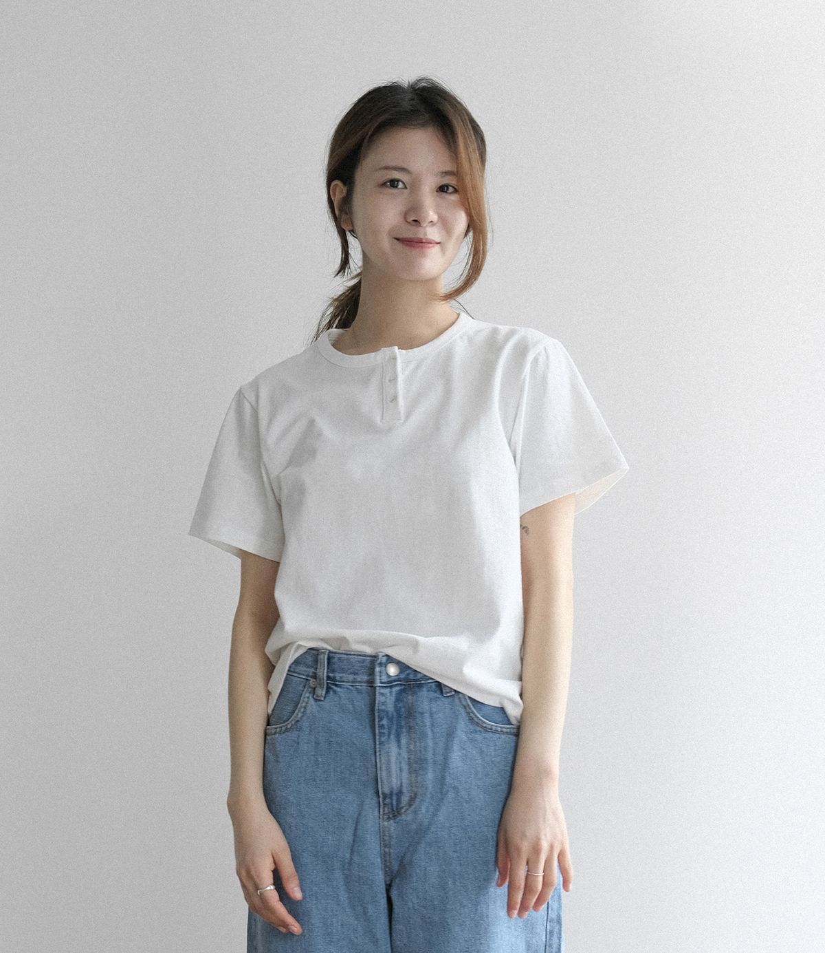 에메모가든(MMOGARDEN) (w) henley neck tee (3colors)