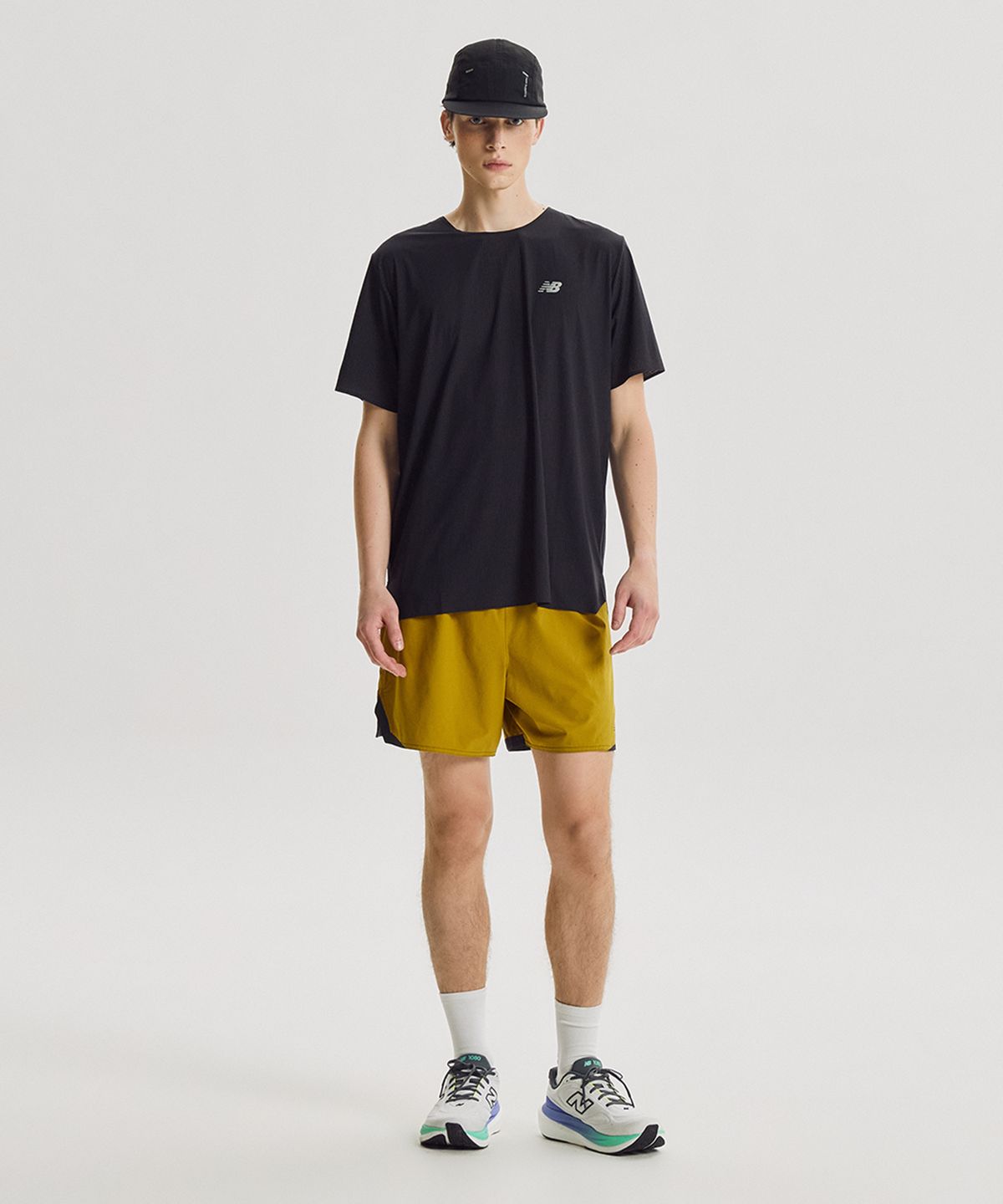 뉴발란스(NEW BALANCE) NBNEG36301 / MEN RC Ultra Light 반팔티 (BLACK)