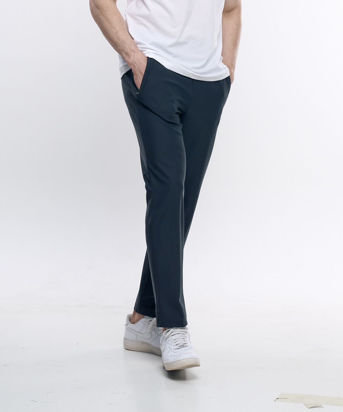 이지바이(EZBUY) 제로밴드 남성 국내생산 벤추리 트레이닝 팬츠 3 Colors