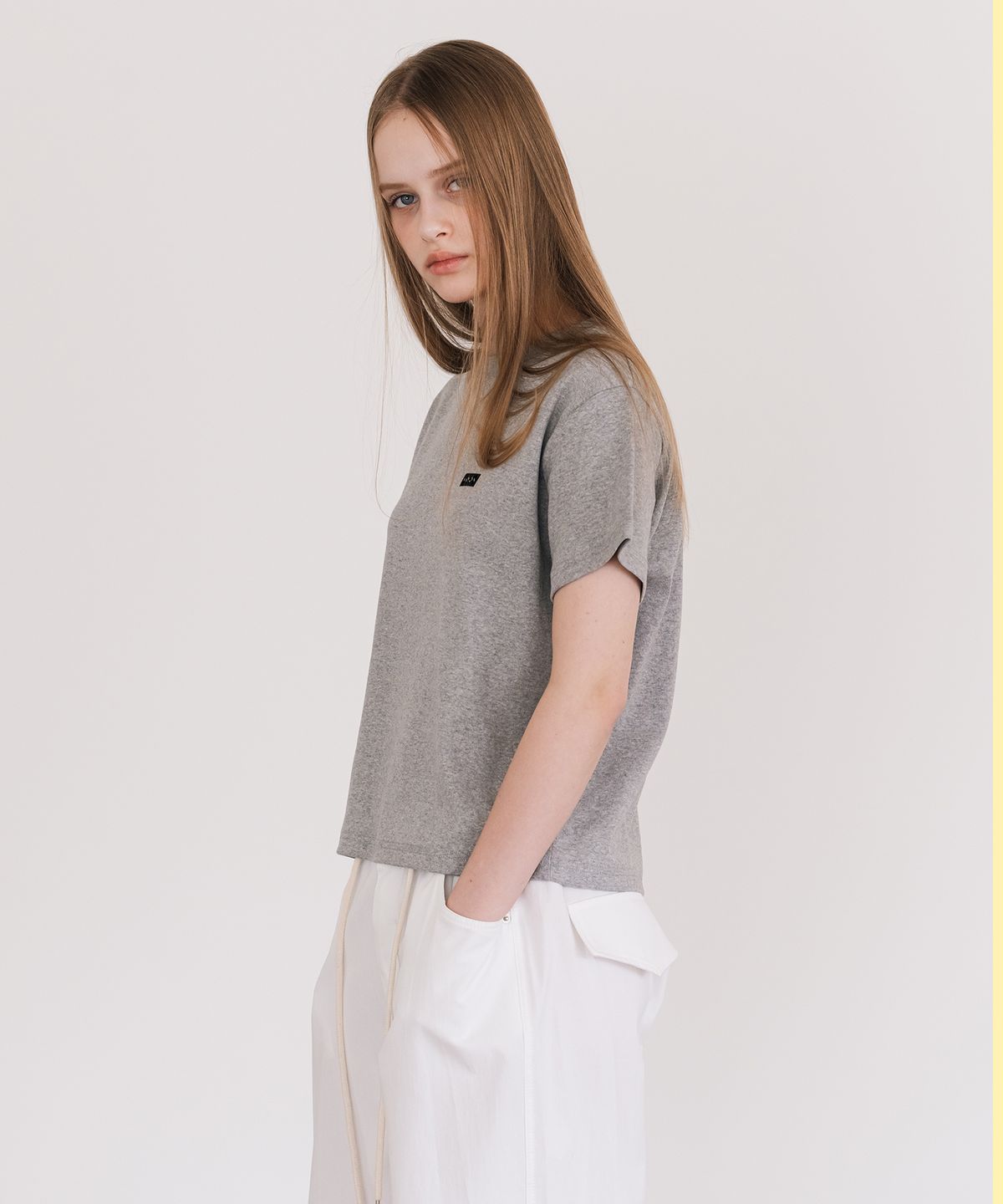 인지액티브(INJIACTIVE) Small Logo tee 그레이