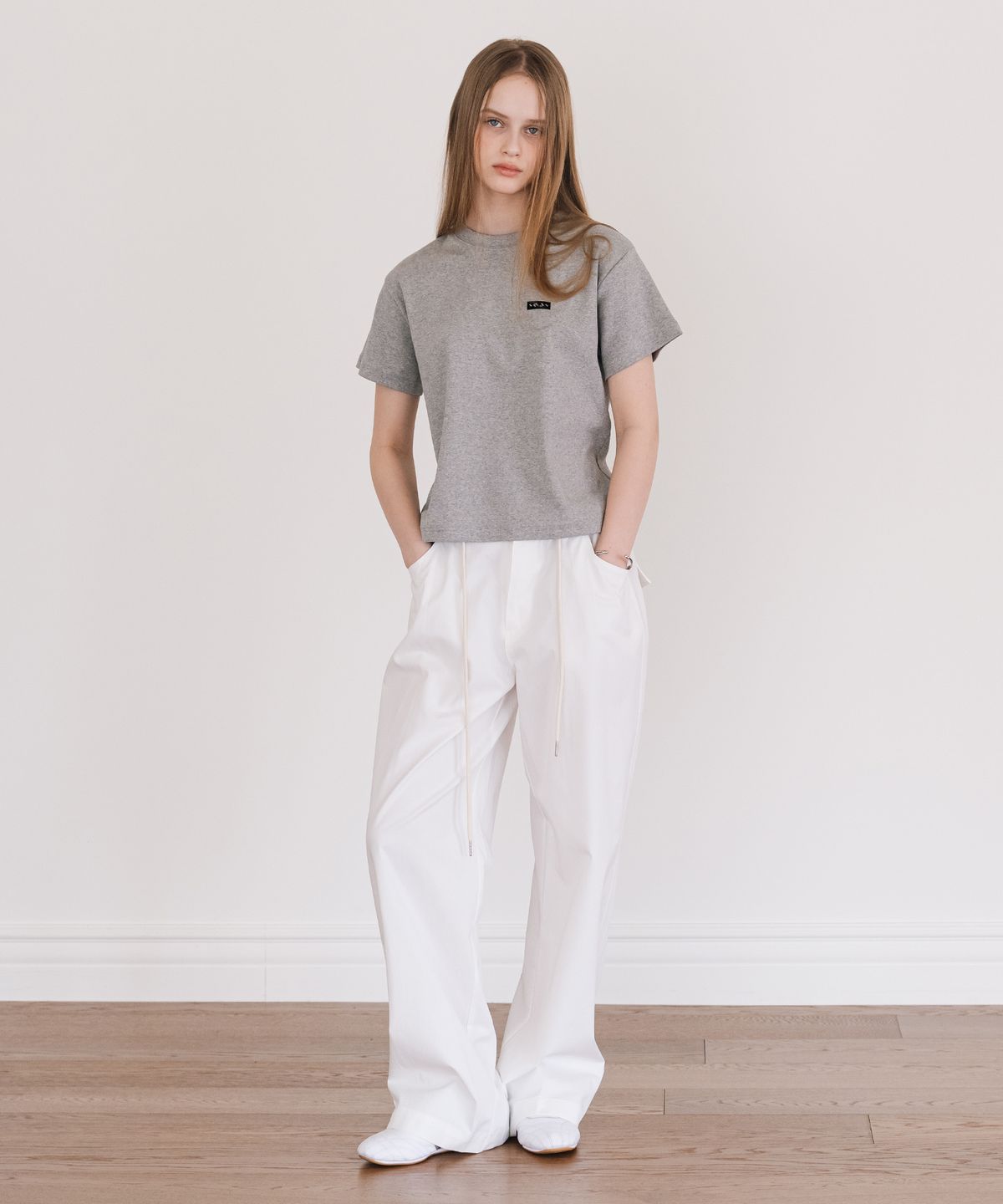 인지액티브(INJIACTIVE) Small Logo tee 그레이