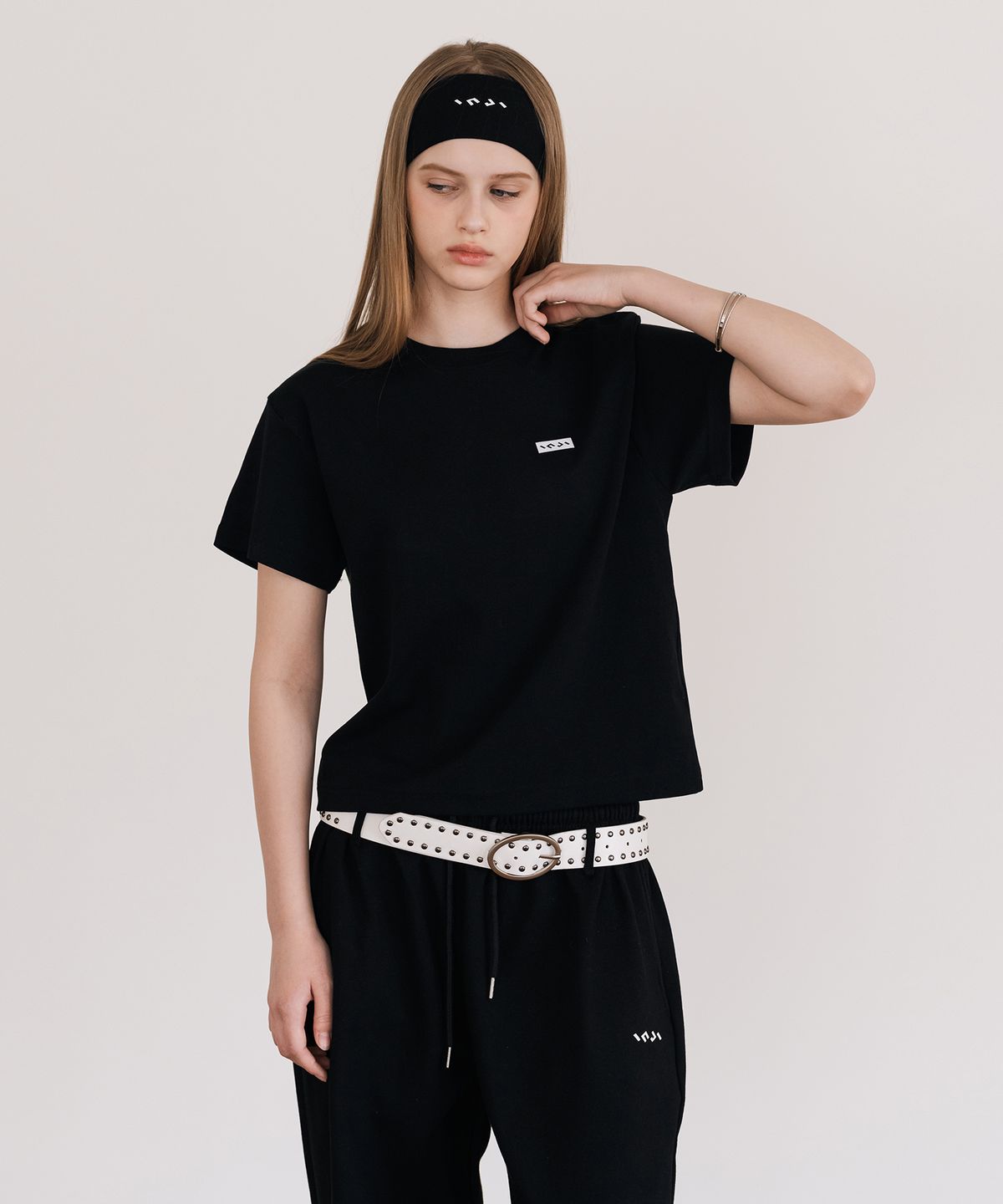 인지액티브(INJIACTIVE) Small Logo tee 블랙