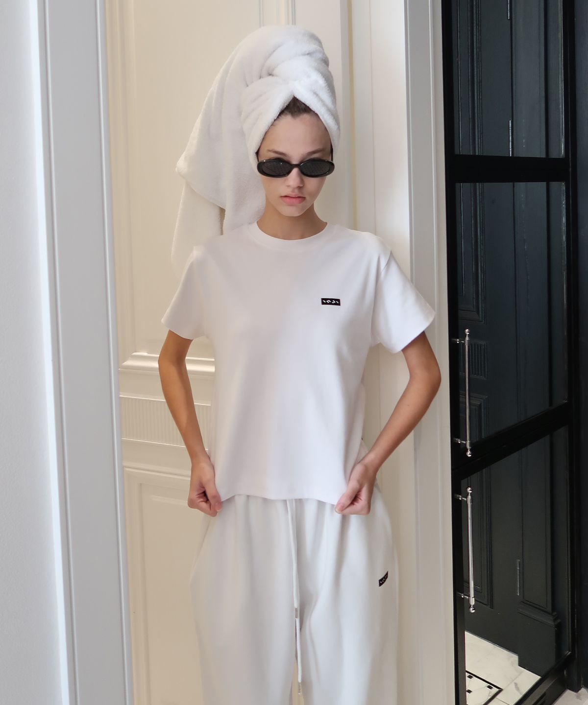 인지액티브(INJIACTIVE) Small Logo tee 화이트