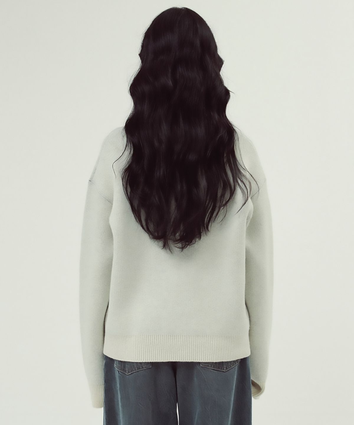 페너터스(PENETUS) Blue Scribble Heavy White Knit : 덧칠해진 진심