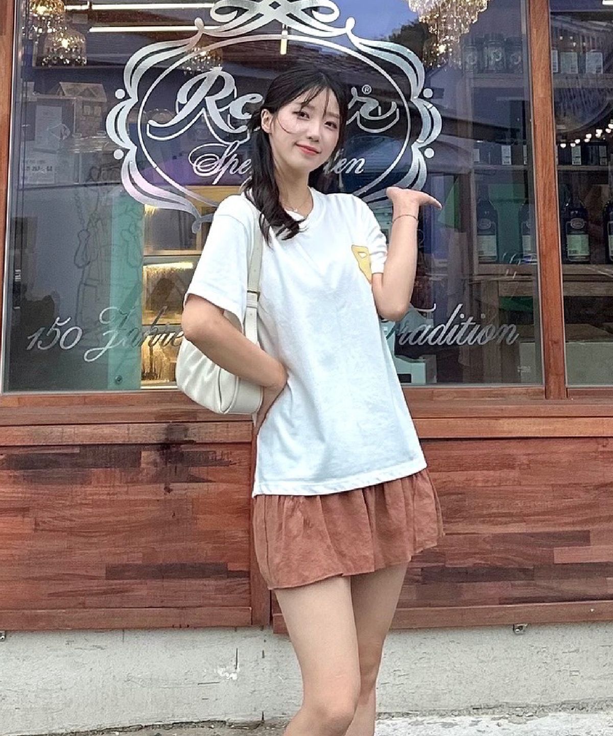 페너터스(PENETUS) 레터링 나염 코튼 반팔 화이트 티셔츠