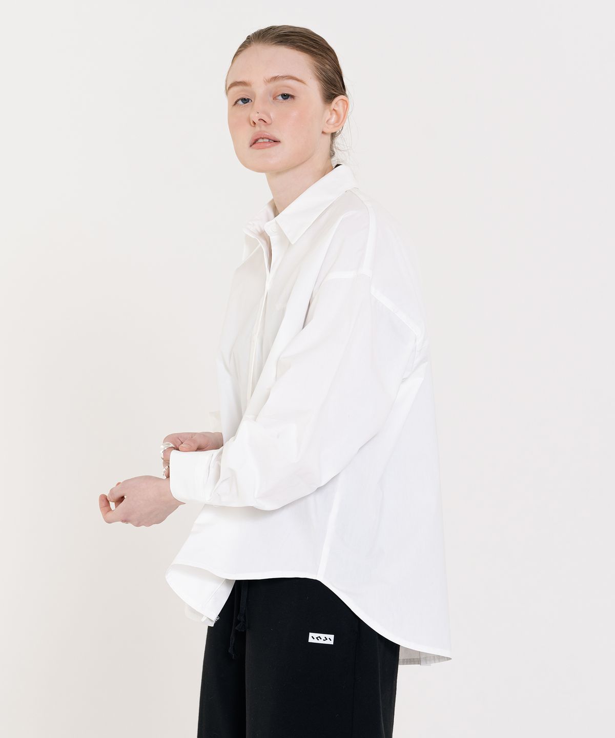 인지액티브(INJIACTIVE) Classic Cotton Shirt 화이트