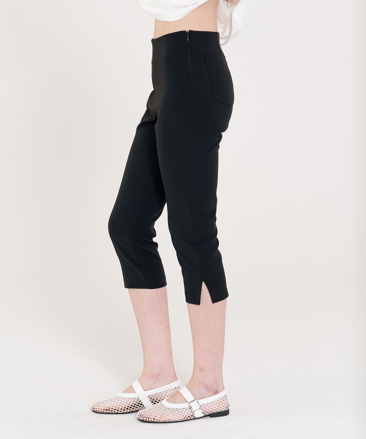 인지액티브(INJIACTIVE) Capri Slit Pants 블랙