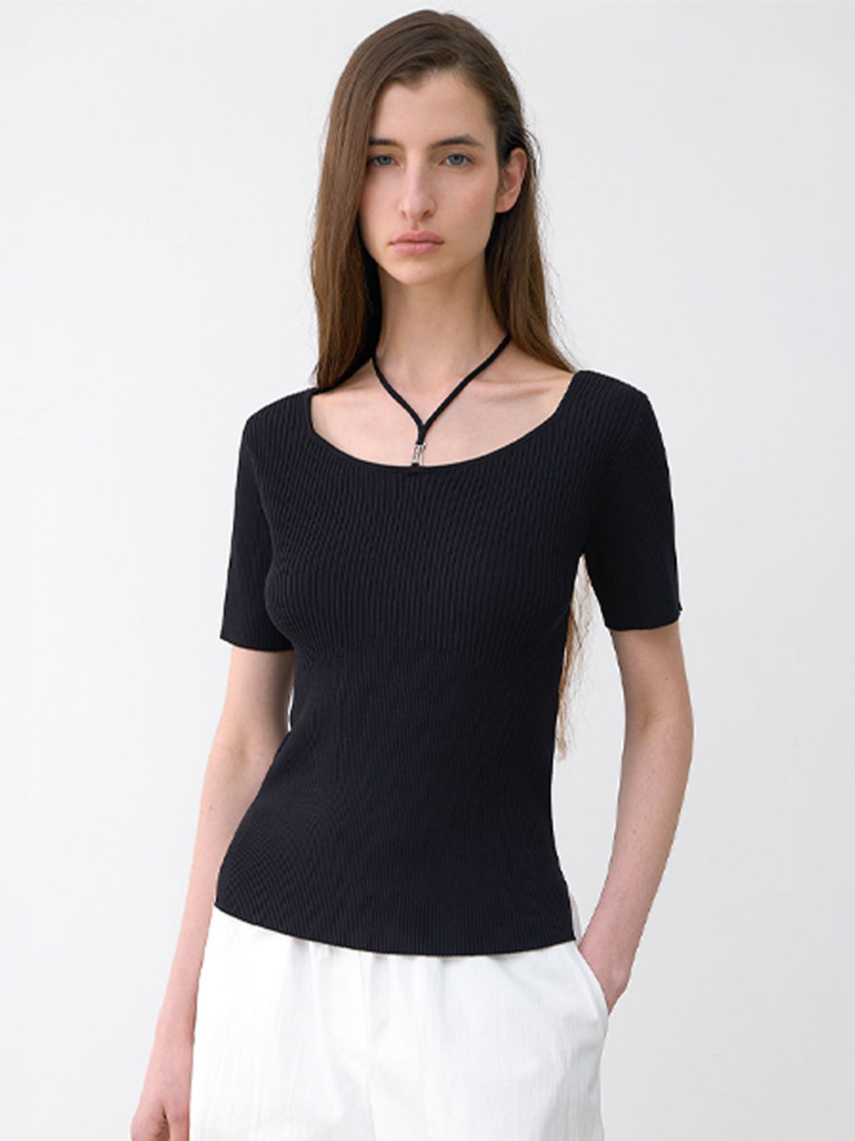 아틀리에 나인(ATELIER NAIN) HEART NECK STRAP SLIM KNIT(T-7059)