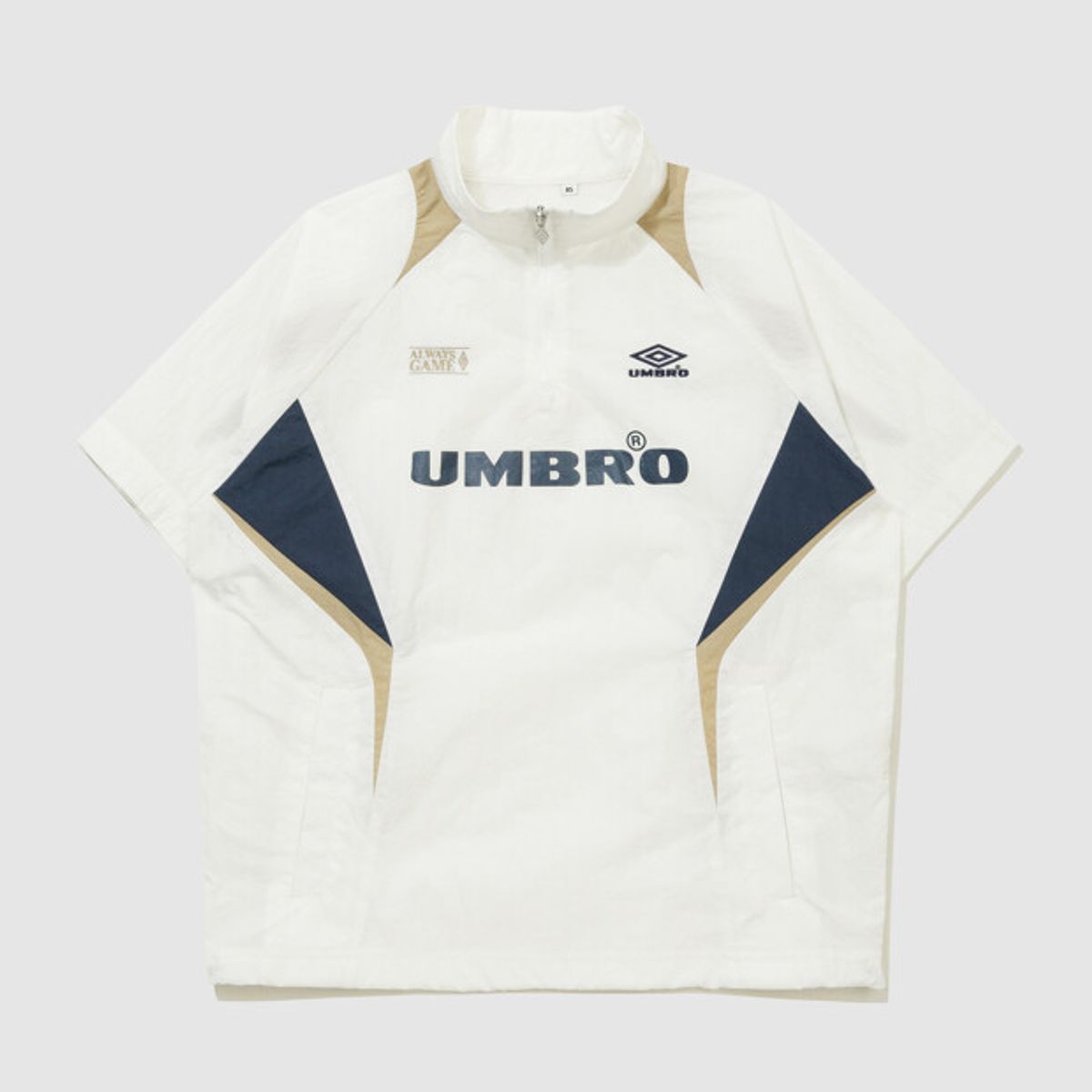 엄브로(UMBRO) HBL BLOKE 반팔 스탠넥 아노락 화이트(UQ223CWT52)