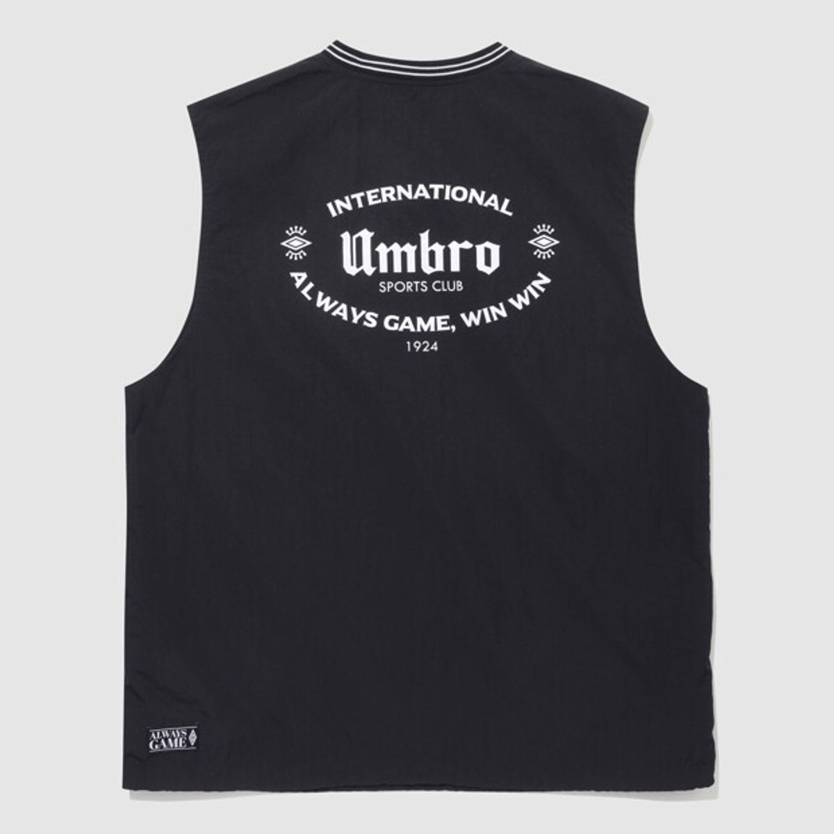 엄브로(UMBRO) HBL BLOKE 풀오버 베스트 블랙(UQ221CWV51)