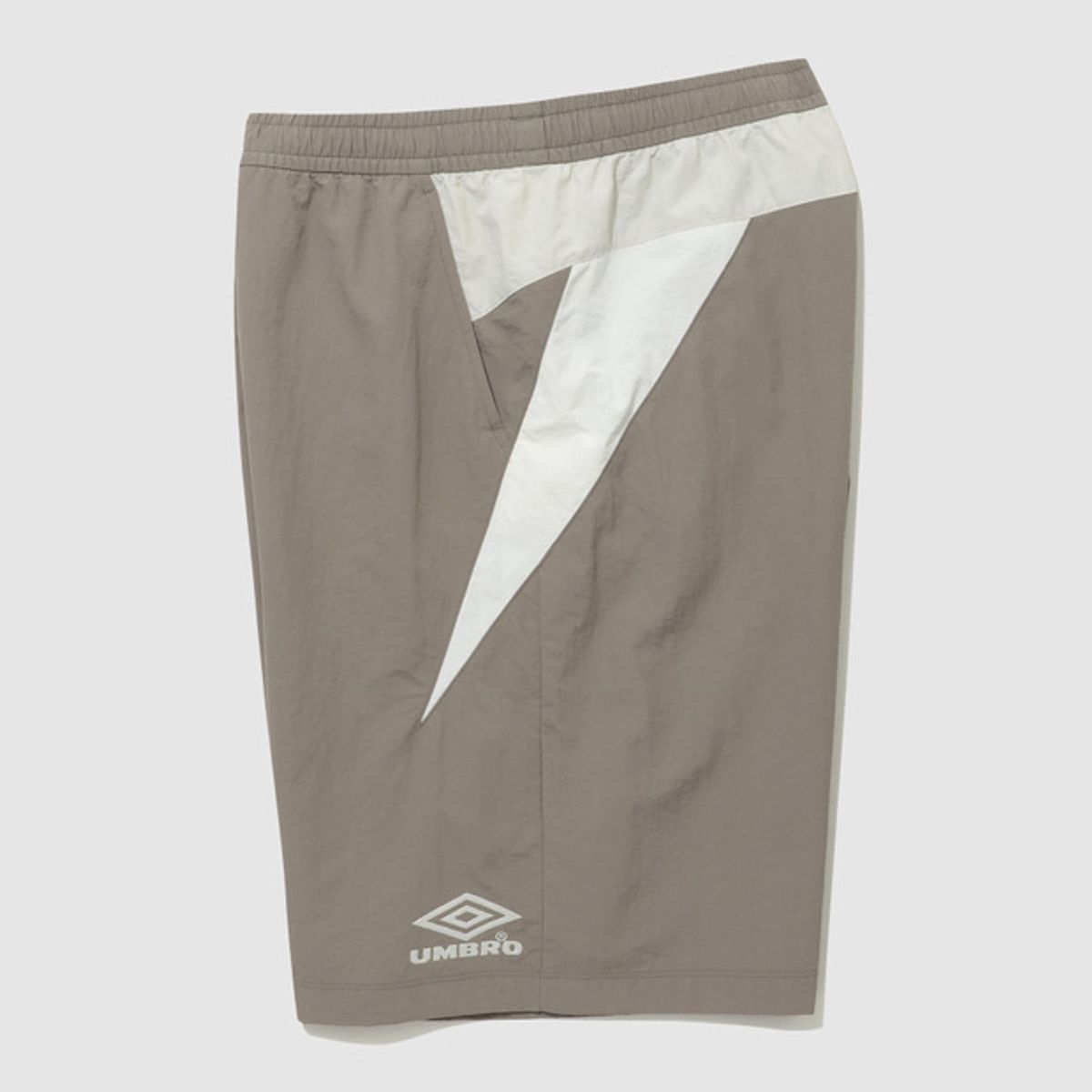 엄브로(UMBRO) HBL BLOKE OG 5부 반바지 아이보리(UQ221CHP52)