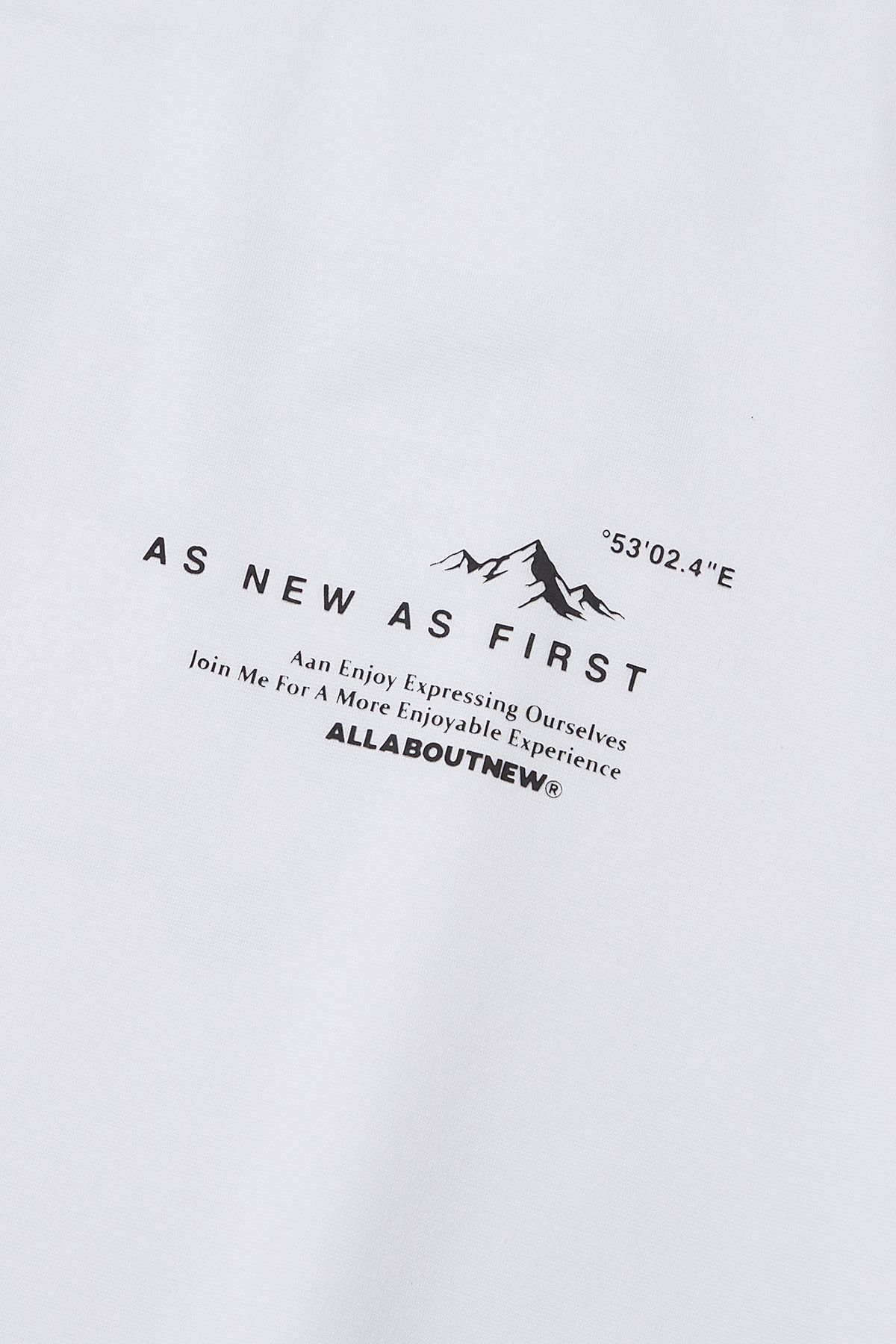 올어바웃뉴(ALL ABOUT NEW) 하이킹 반팔 티셔츠 화이트 ANZ2TM03AWH