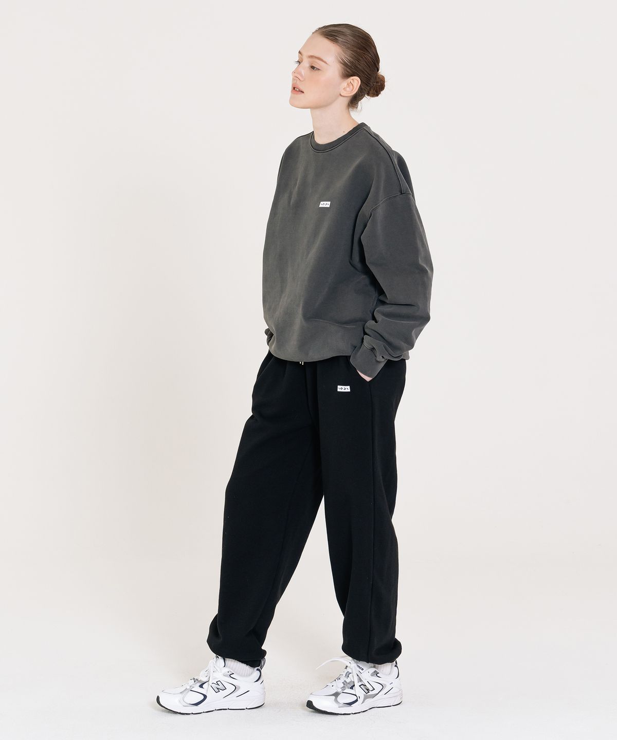 인지액티브(INJIACTIVE) Small Logo Jogger Pants 블랙