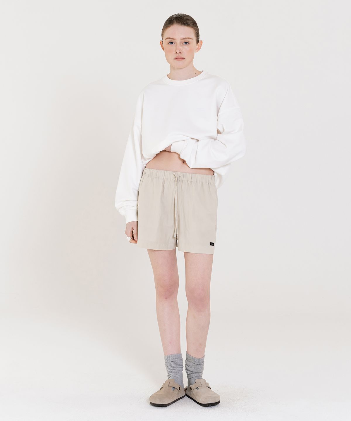 인지액티브(INJIACTIVE) Small Logo Pigment Sweatshirt 화이트
