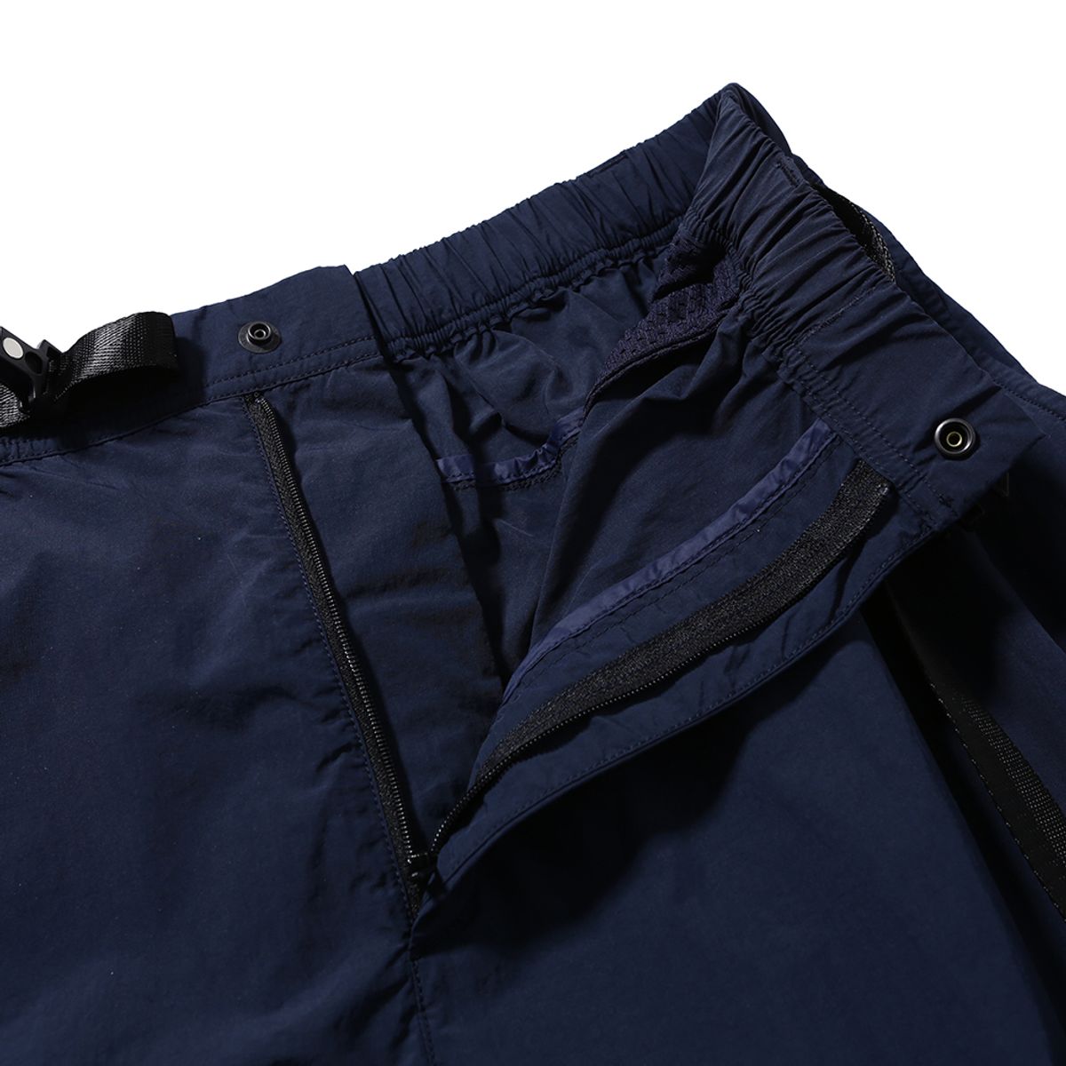 모이프(MOIF) [SS25] UNIFORM SHORTS / NAVY BLUE NC