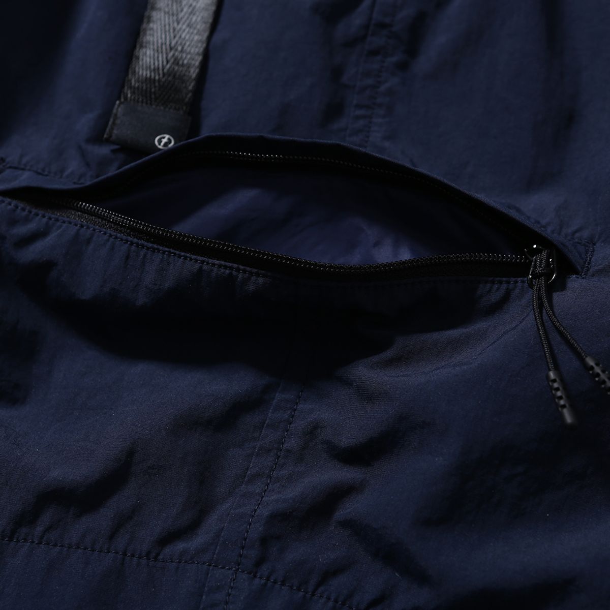 모이프(MOIF) [SS25] UNIFORM SHORTS / NAVY BLUE NC