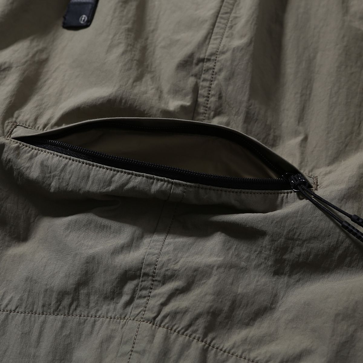모이프(MOIF) [SS25] UNIFORM SHORTS / SAND NC