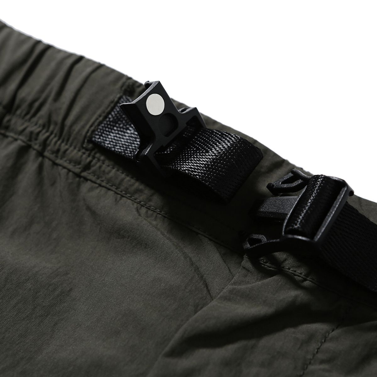 모이프(MOIF) [SS25] UNIFORM SHORTS / OLIVE NC