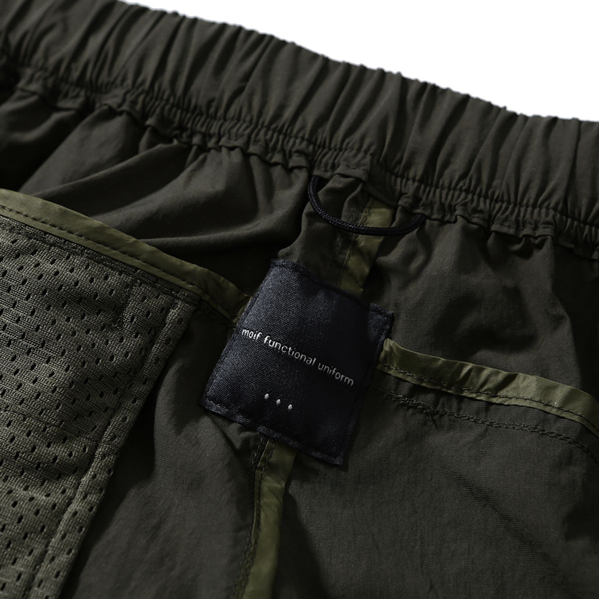 모이프(MOIF) [SS25] UNIFORM SHORTS / OLIVE NC