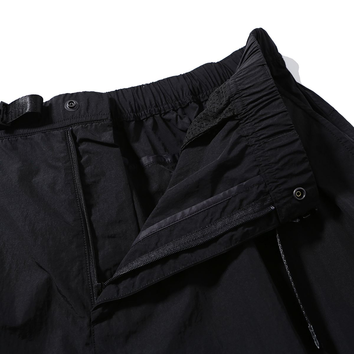 모이프(MOIF) [SS25] UNIFORM SHORTS / BLACK NC