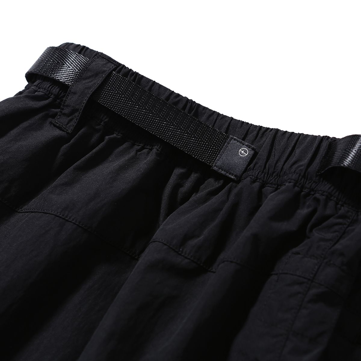 모이프(MOIF) [SS25] UNIFORM SHORTS / BLACK NC