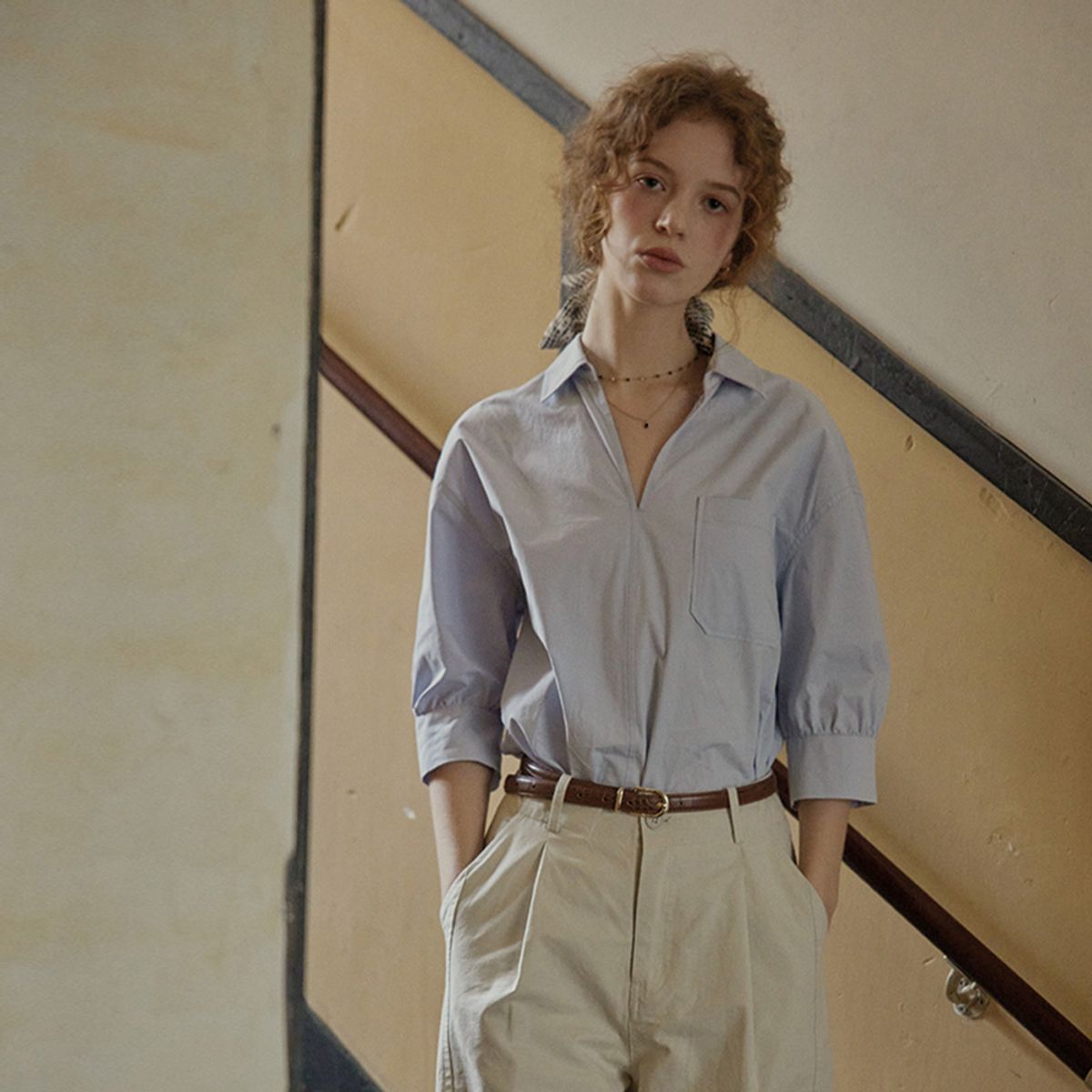 프라우드 마리(PROUD MARY) PM_V-neck collar sleeve blouse_2color