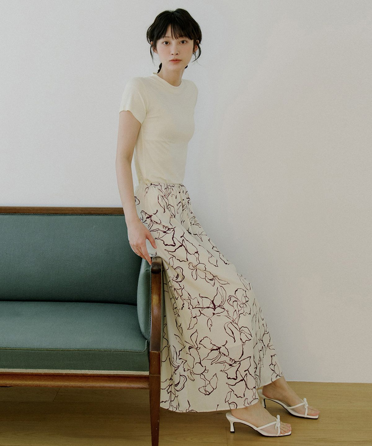 리올그(REORG) WOI FLOWER ART BANDING SKIRT PURPLE YELOW