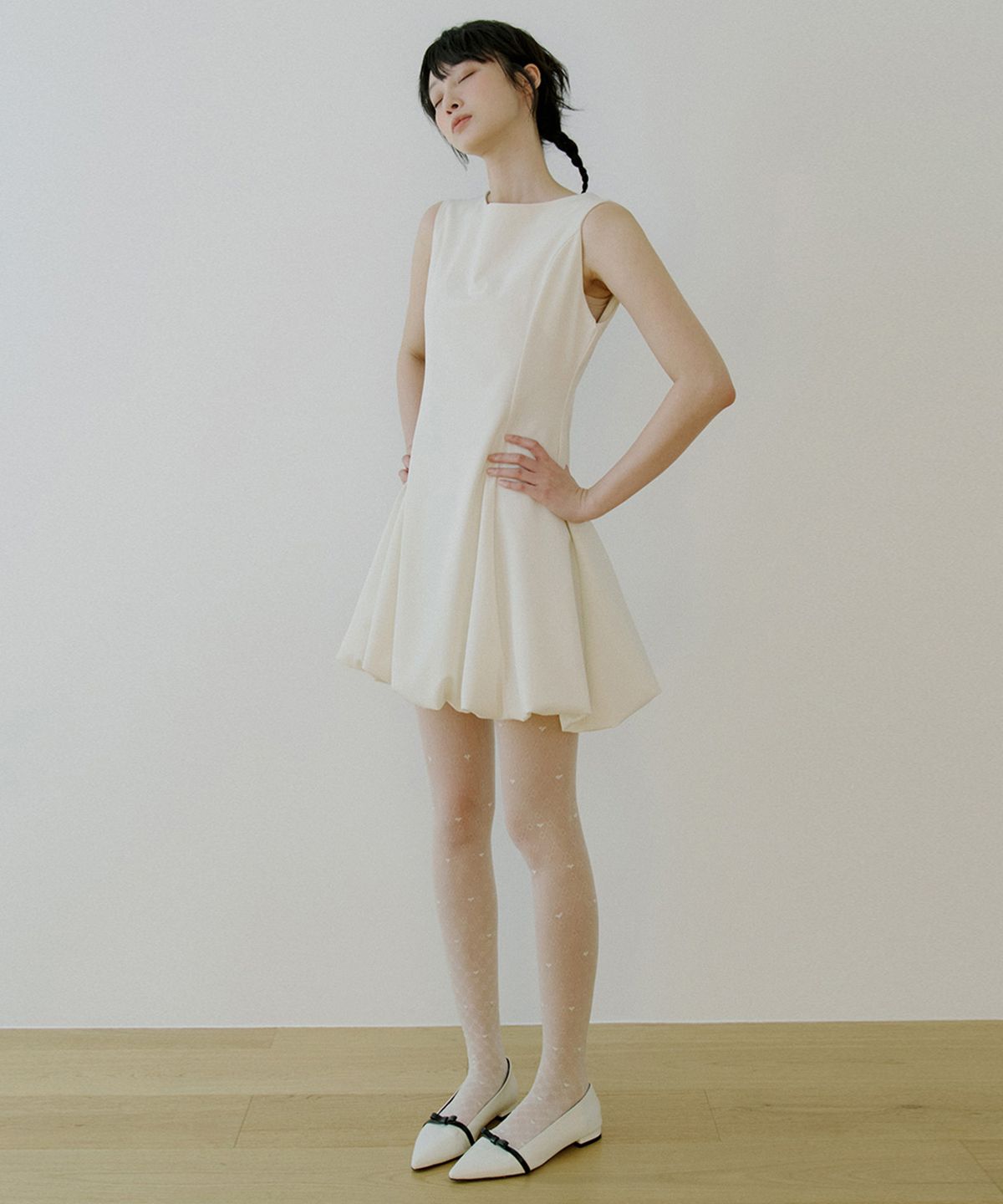 리올그(REORG) WOI SLEEVELESS BALLOON MINI OPS CREAM