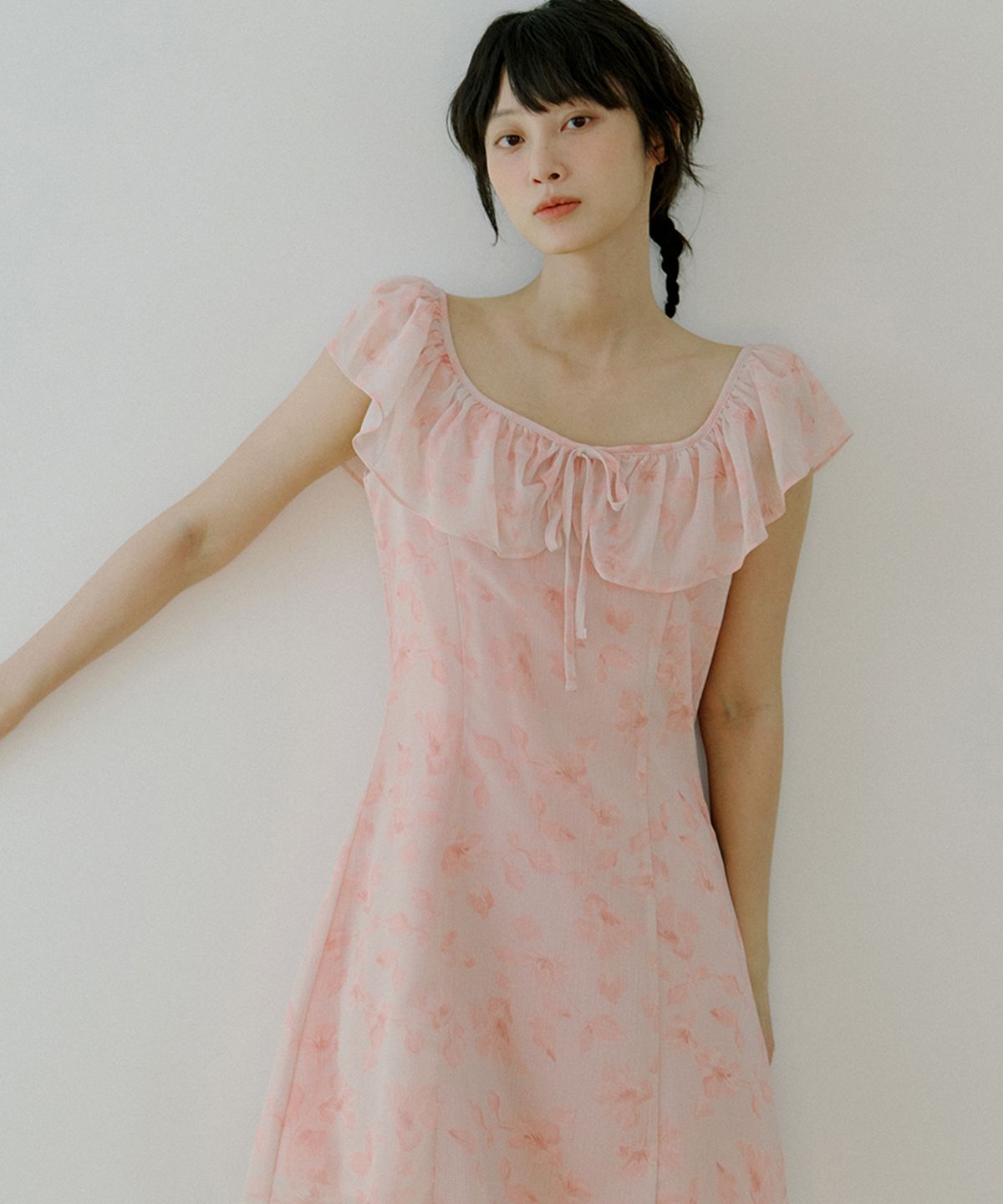 리올그(REORG) WOI FLOWER PATTERN FRILL OPS PEACH PINK