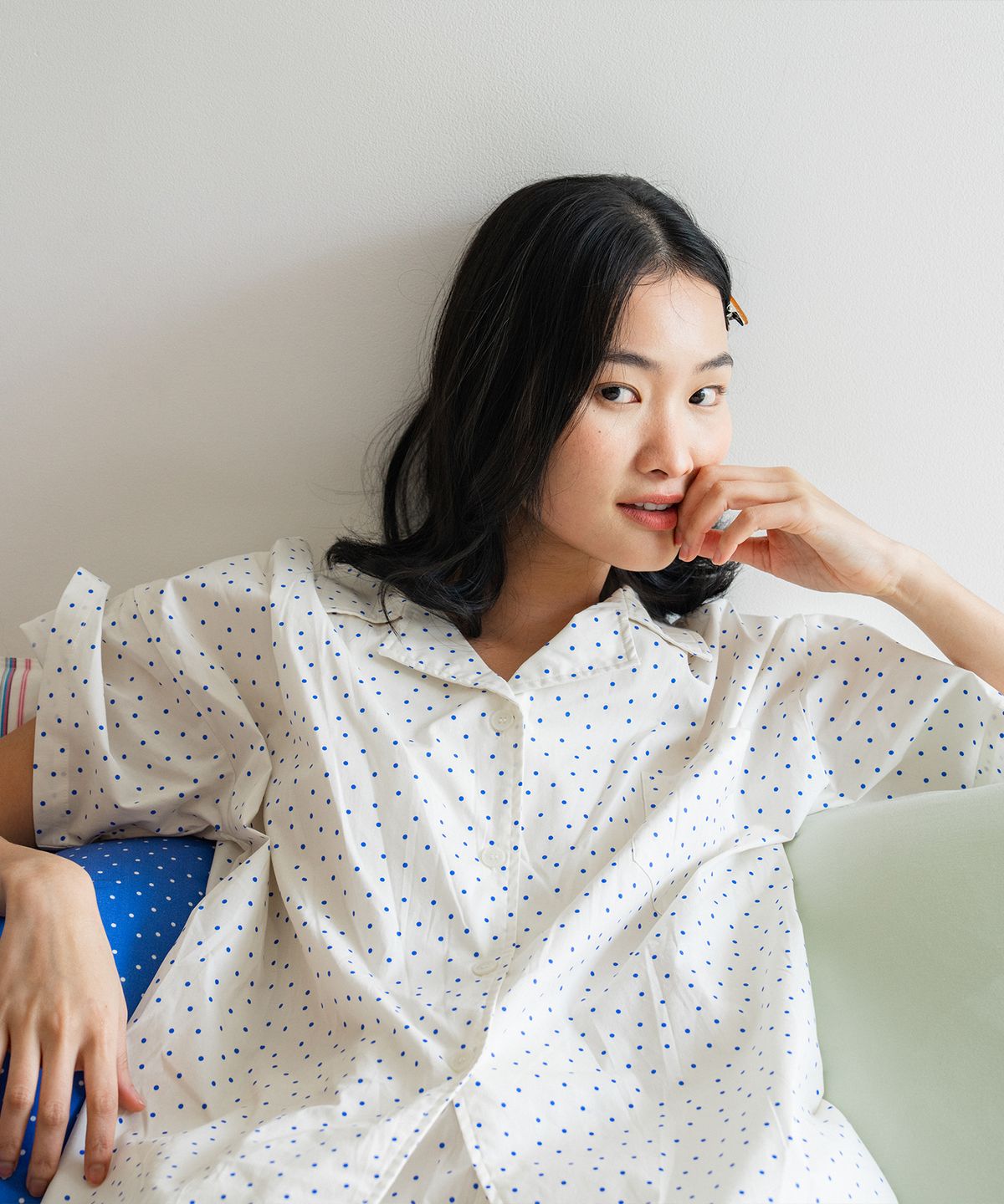 오끼뜨(OGGITT) (uni)레지던스 미니 도트 파자마 크림블루