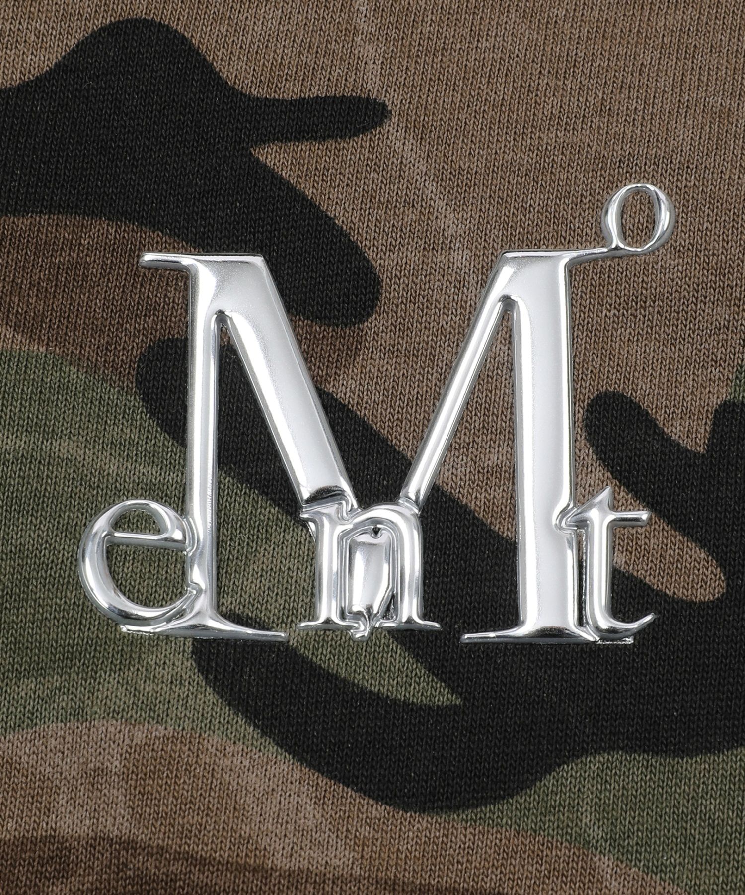 【MUCENT】KELLIN CAMO HOOD SLEEVELESS(25年新商品)★韓国人気 MUSINSA公式 | MUCENT Kelin Metal Logo Camo Hooded Sleeveless