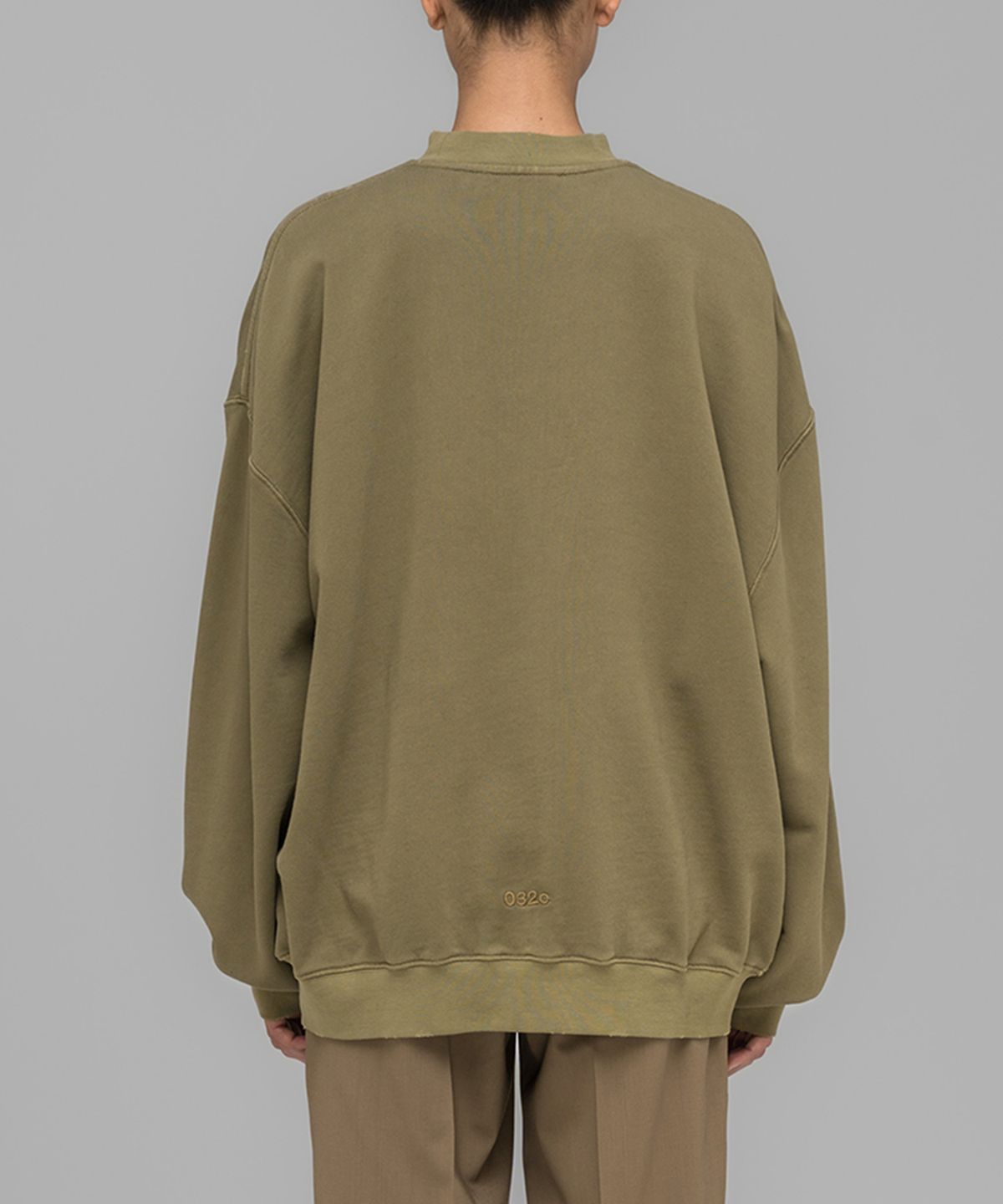 032씨(032C) (U) 노 펀 오버사이즈드 크루넥 페이디드 다크 그린 NO FUN OVERSIZED CREWNECK FADED DARK GREEN