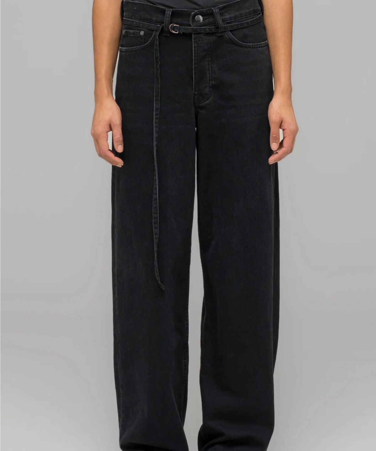 032씨(032C) (U) 다운 투 어스 와이드 레그 진 워시드 블랙 DOWN TO EARTH WIDE LEG JEAN WASHED BLACK