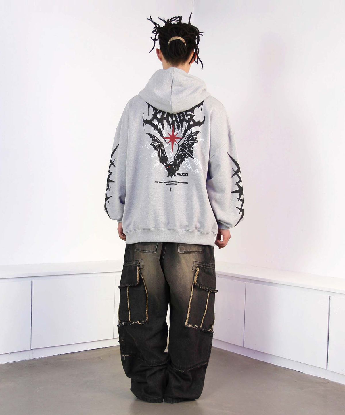믹쓰제이(MIXXJ) BAT HOOD ZIP-UP (GRAY)