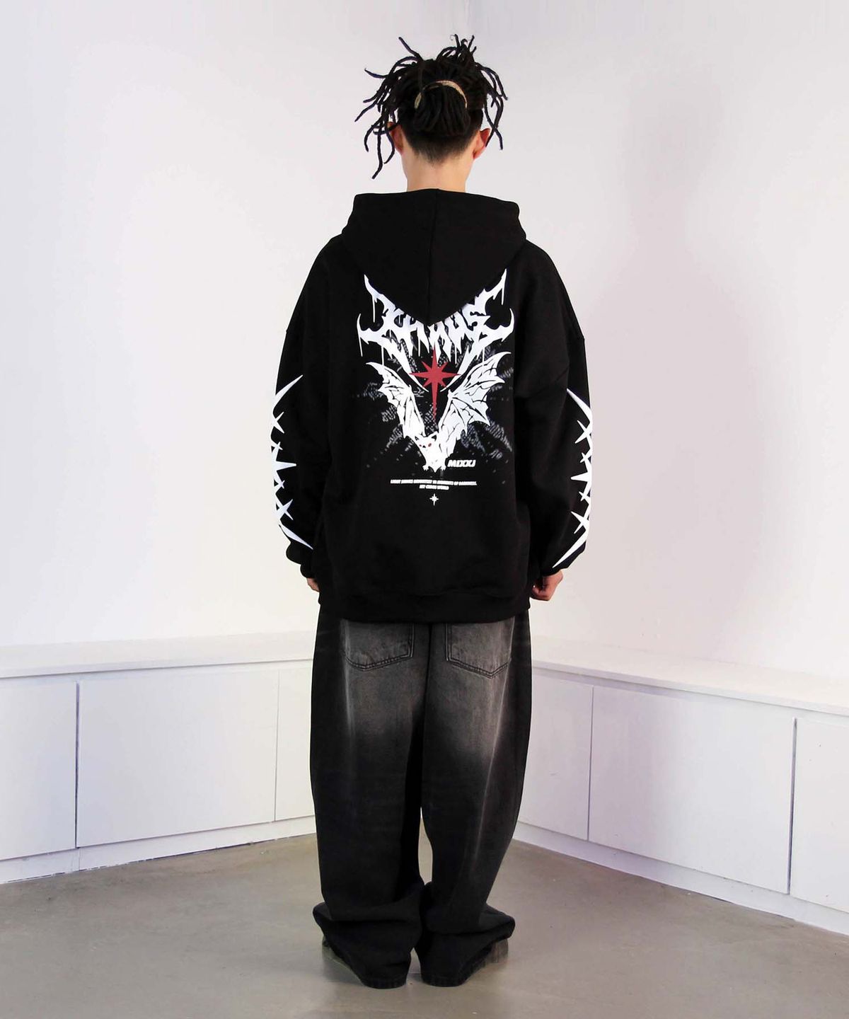 믹쓰제이(MIXXJ) BAT HOOD ZIP-UP (BLACK)