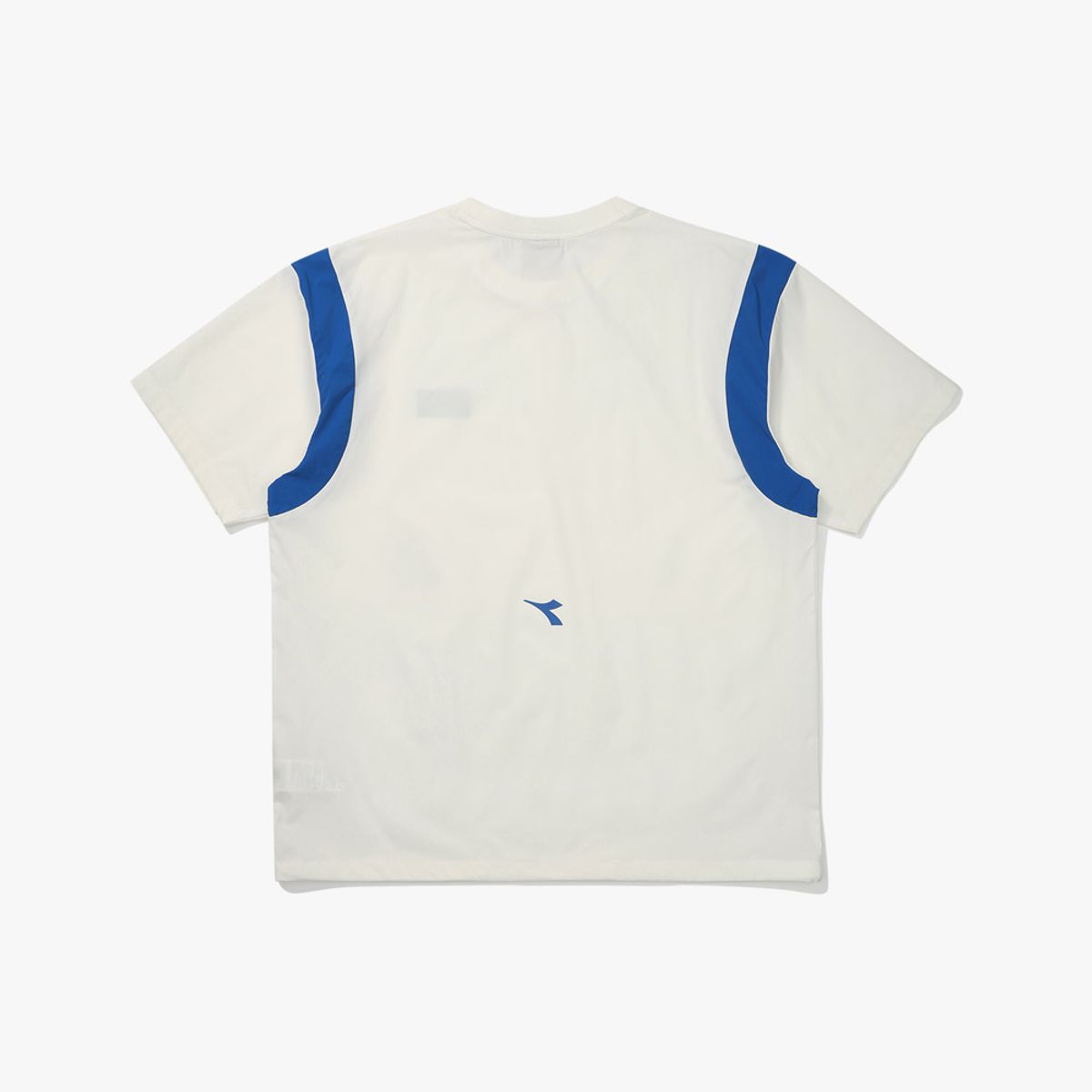디아도라(diadora) 아쿠아듄 스트레치 우븐 반팔 피스테 WHITE