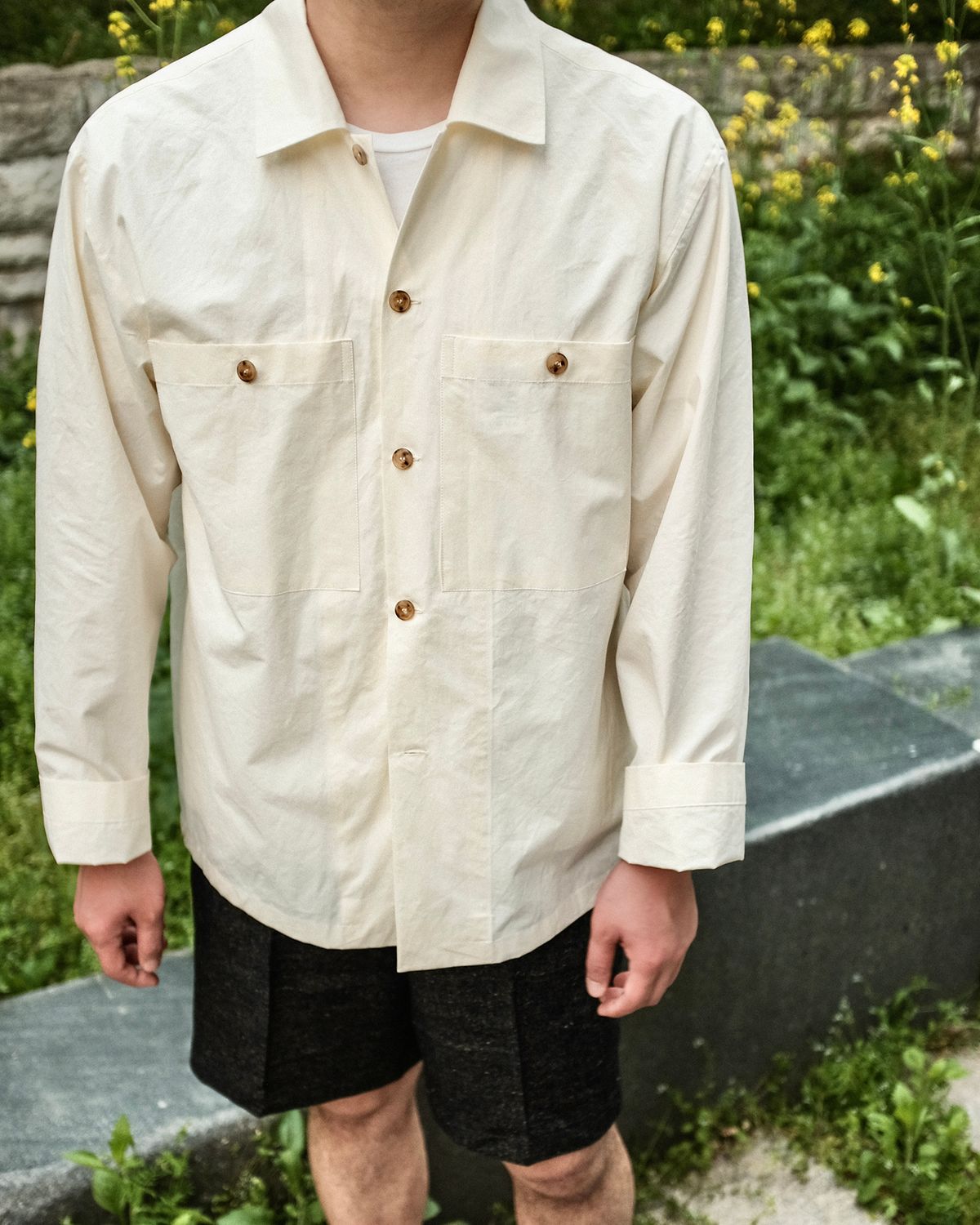 뗄라(TELA) Butter Yellow Cotton Two Pocket Over Shirt