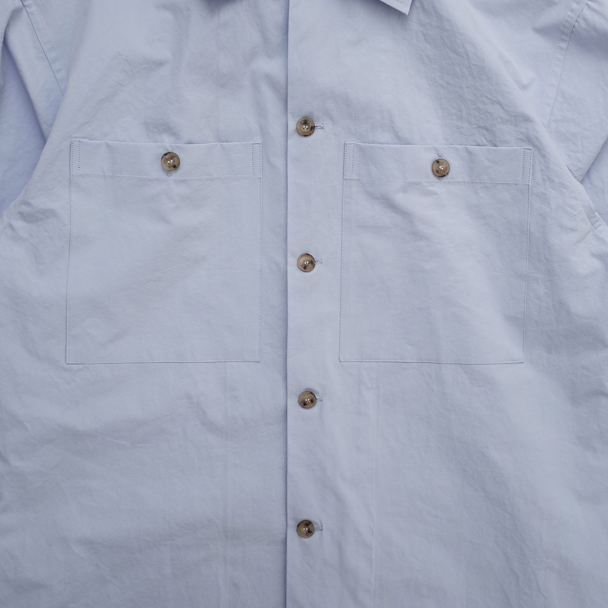 뗄라(TELA) Sky Blue Cotton Two Pocket Over Shirt